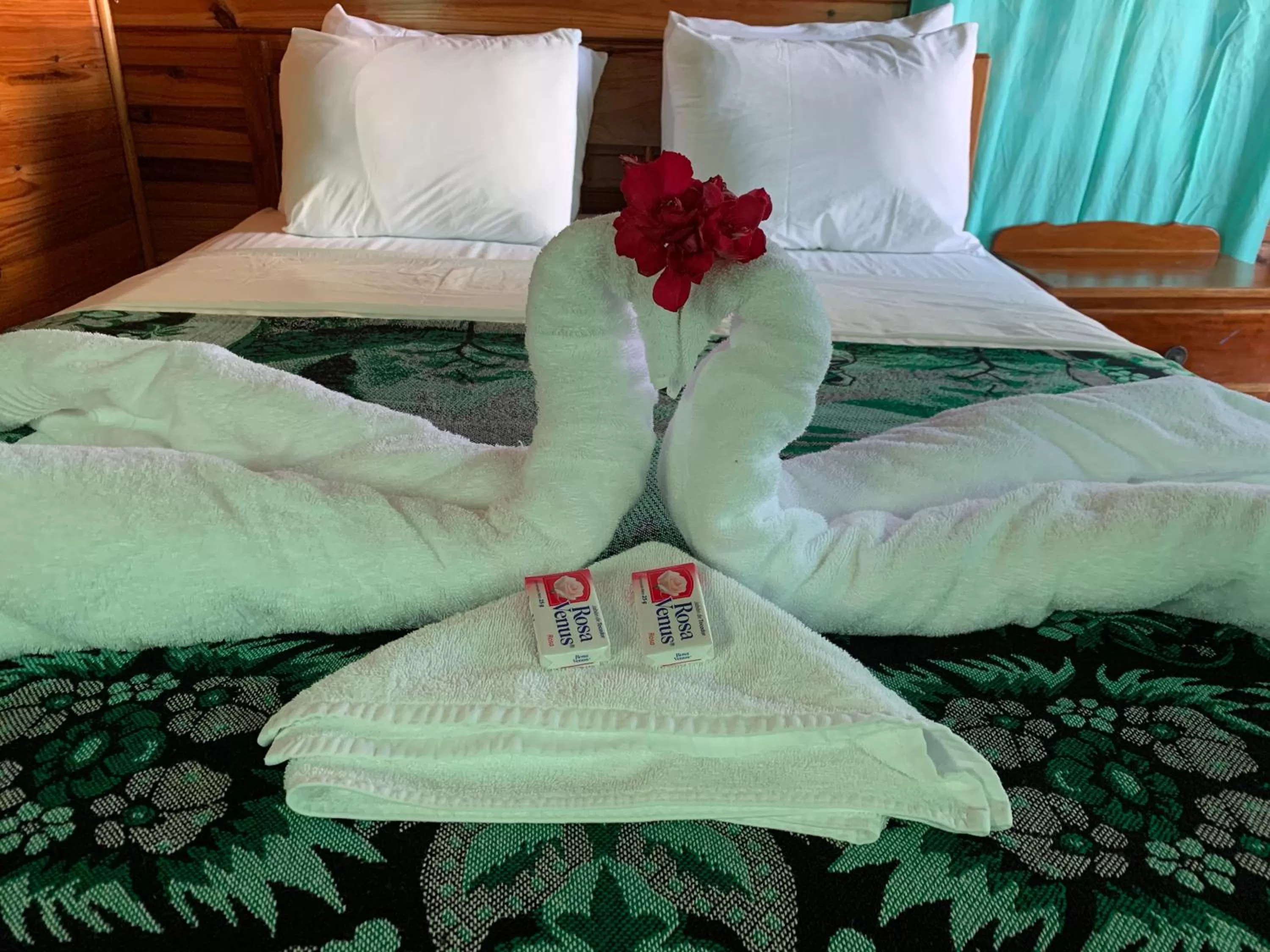 Bed in Blue Wave Guest House