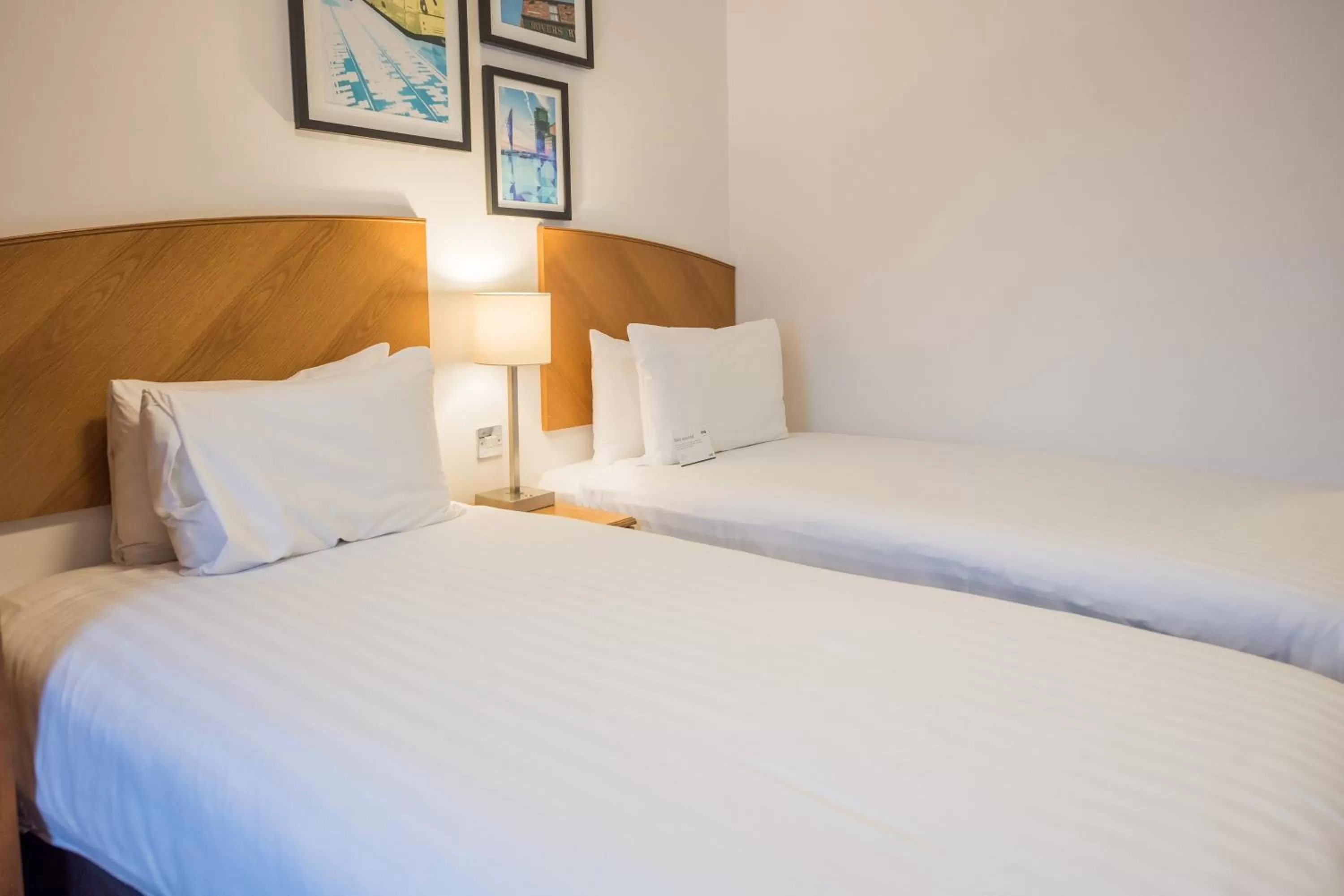 Photo of the whole room, Bed in Holiday Inn Manchester West by IHG