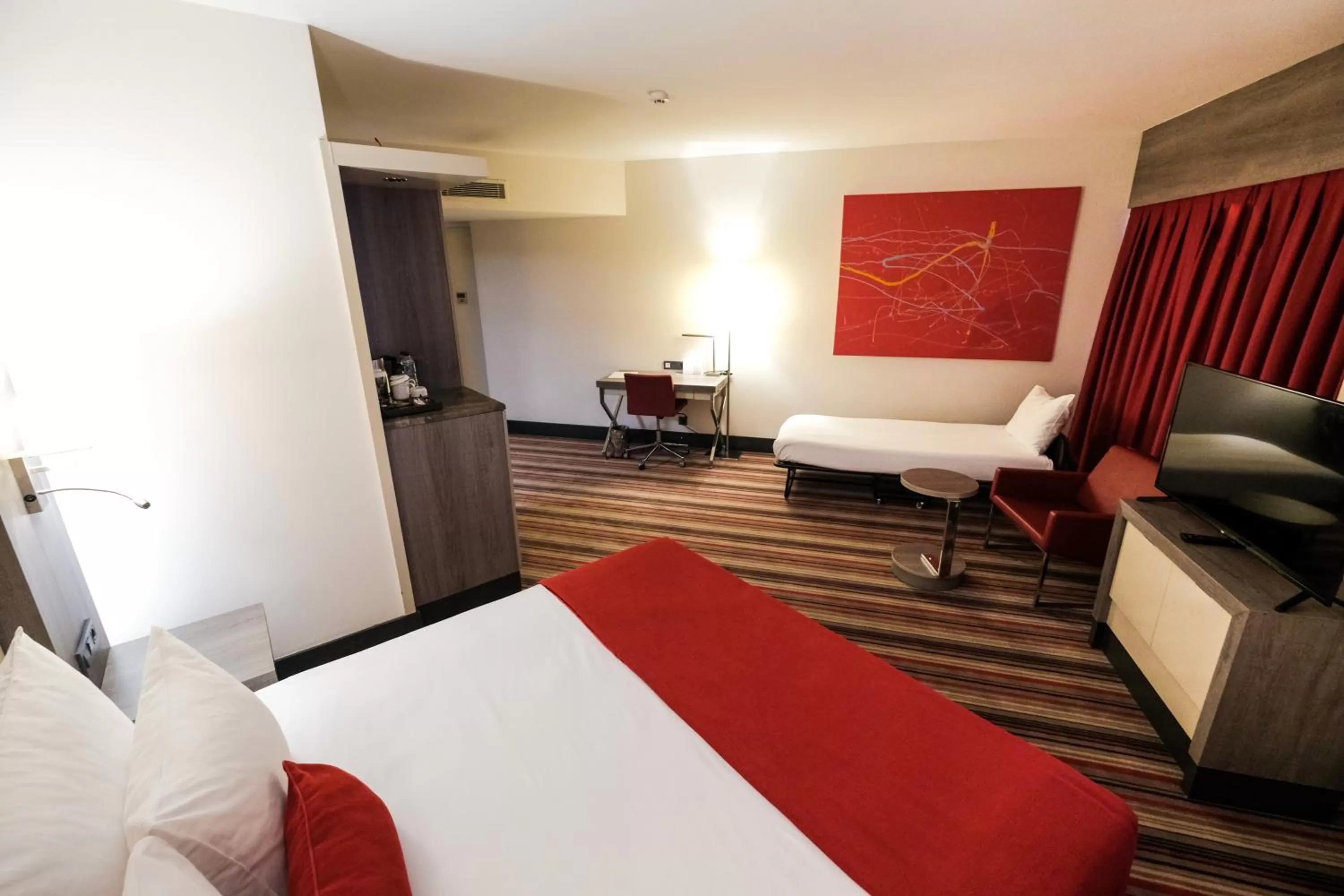 Bed in Ramada Plaza By Wyndham Izmir