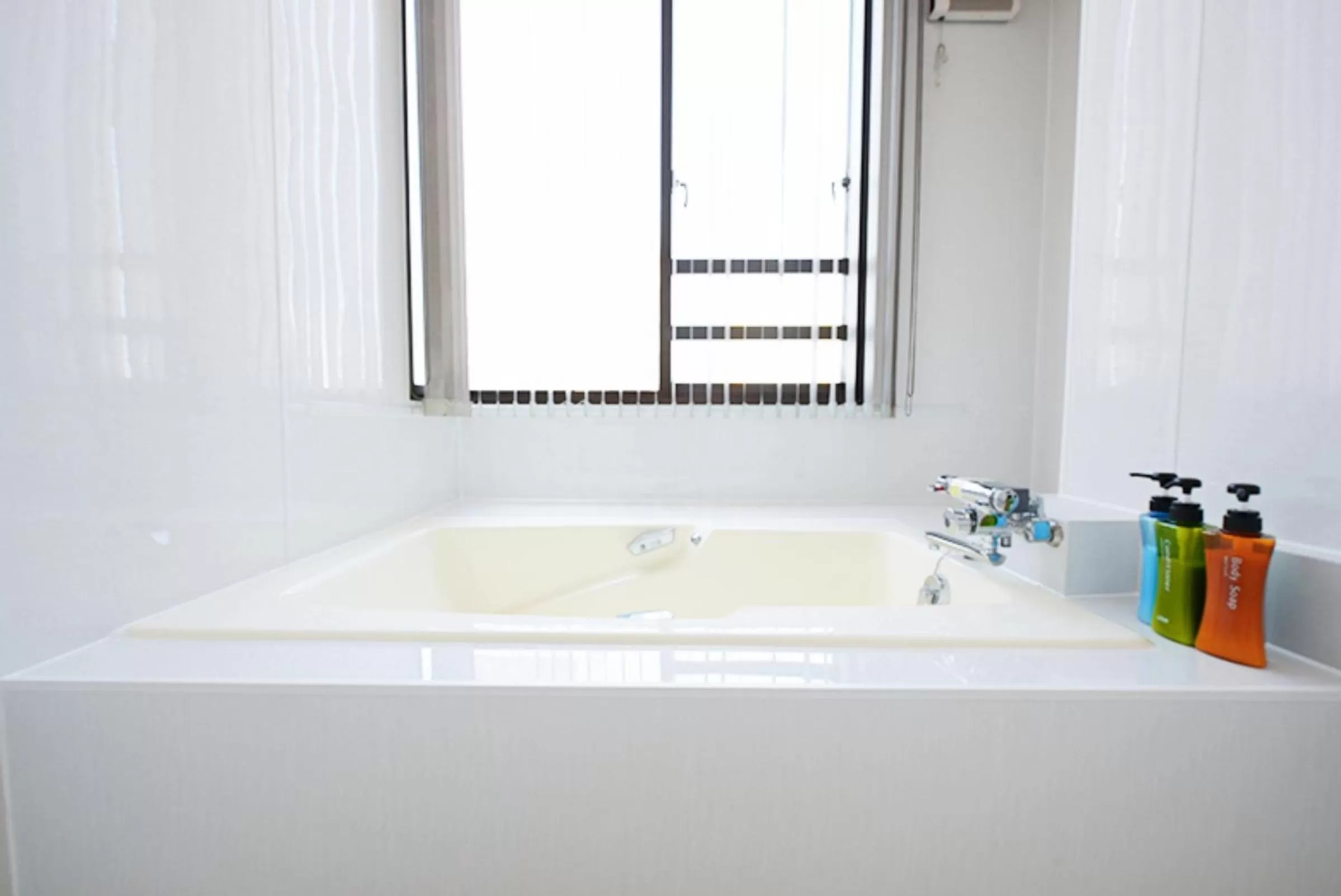 Bathroom in Hostel PLEASURE MARUYAMA