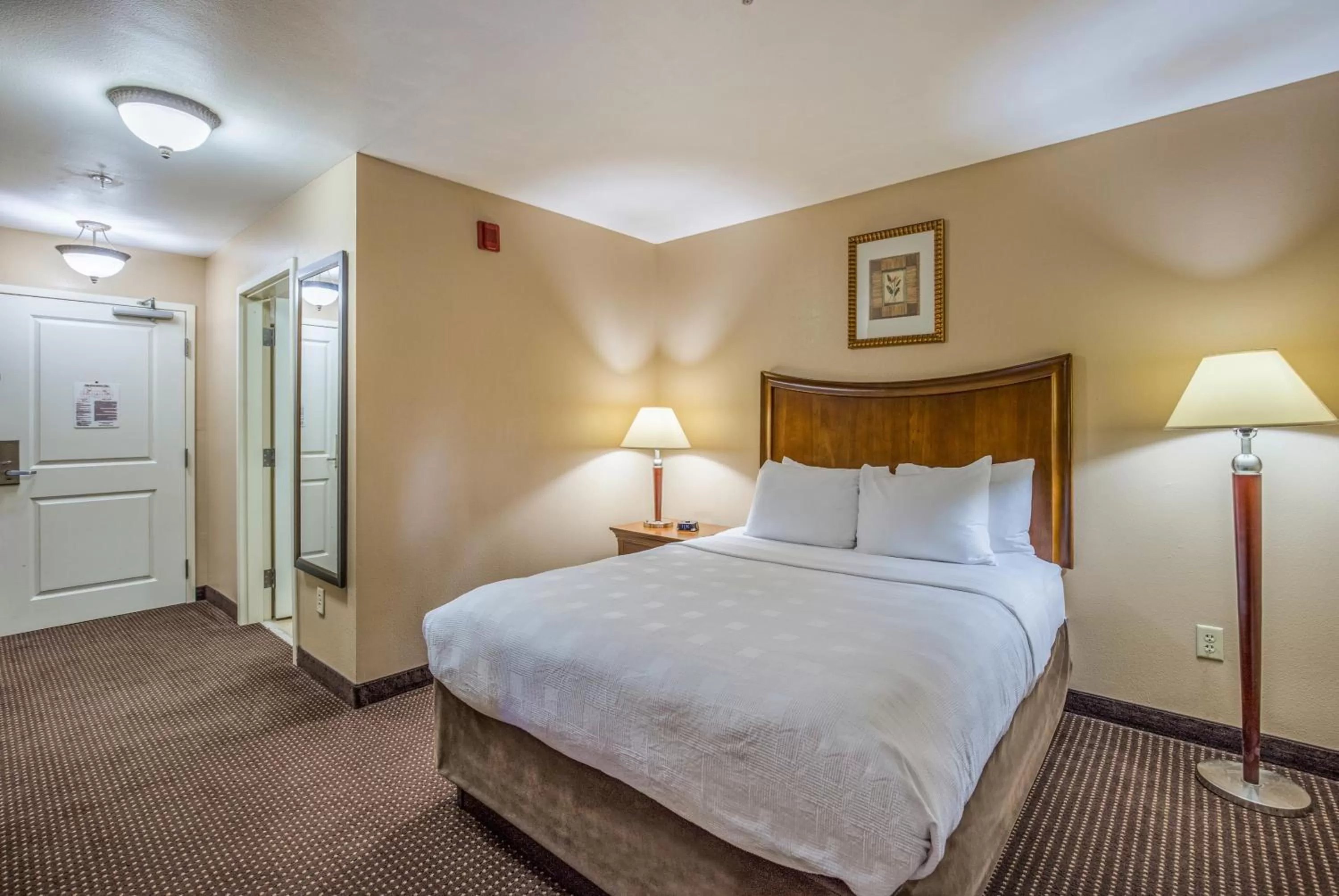 Bed in MainStay Suites Port Saint Joe South