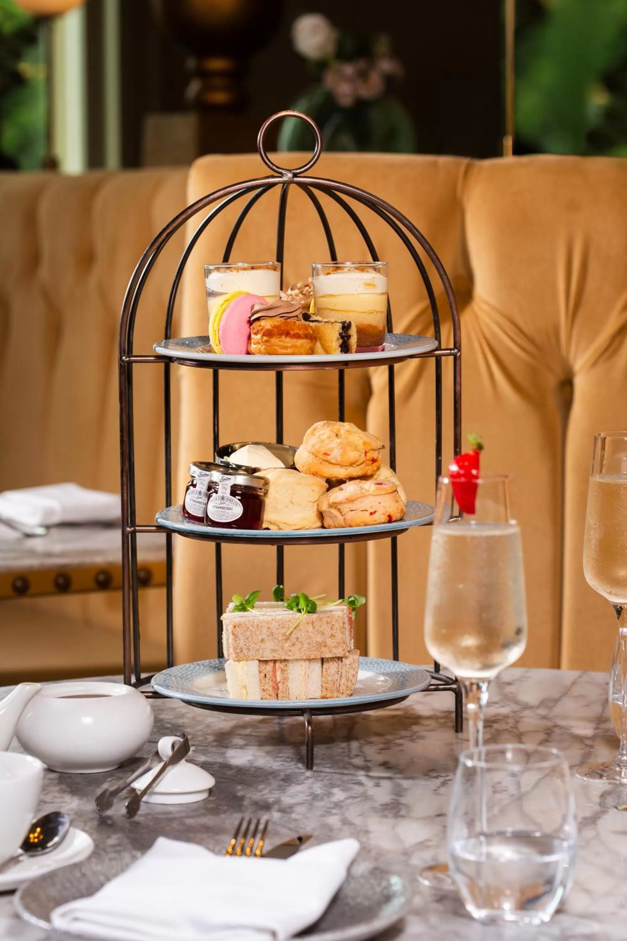 Food and drinks in DoubleTree by Hilton Harrogate Majestic Hotel & Spa