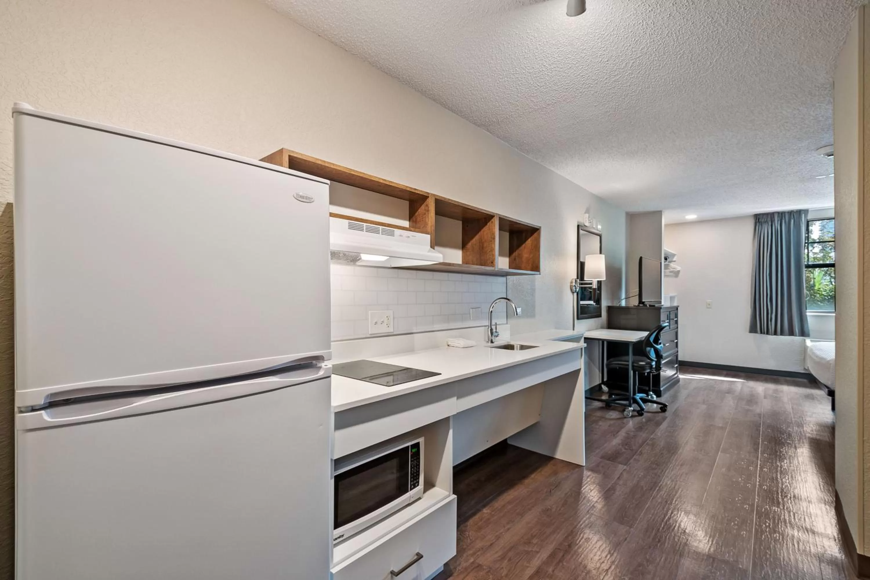 Kitchen or kitchenette in Extended Stay America Premier Suites - Miami - Downtown Brickell - Cruise Port