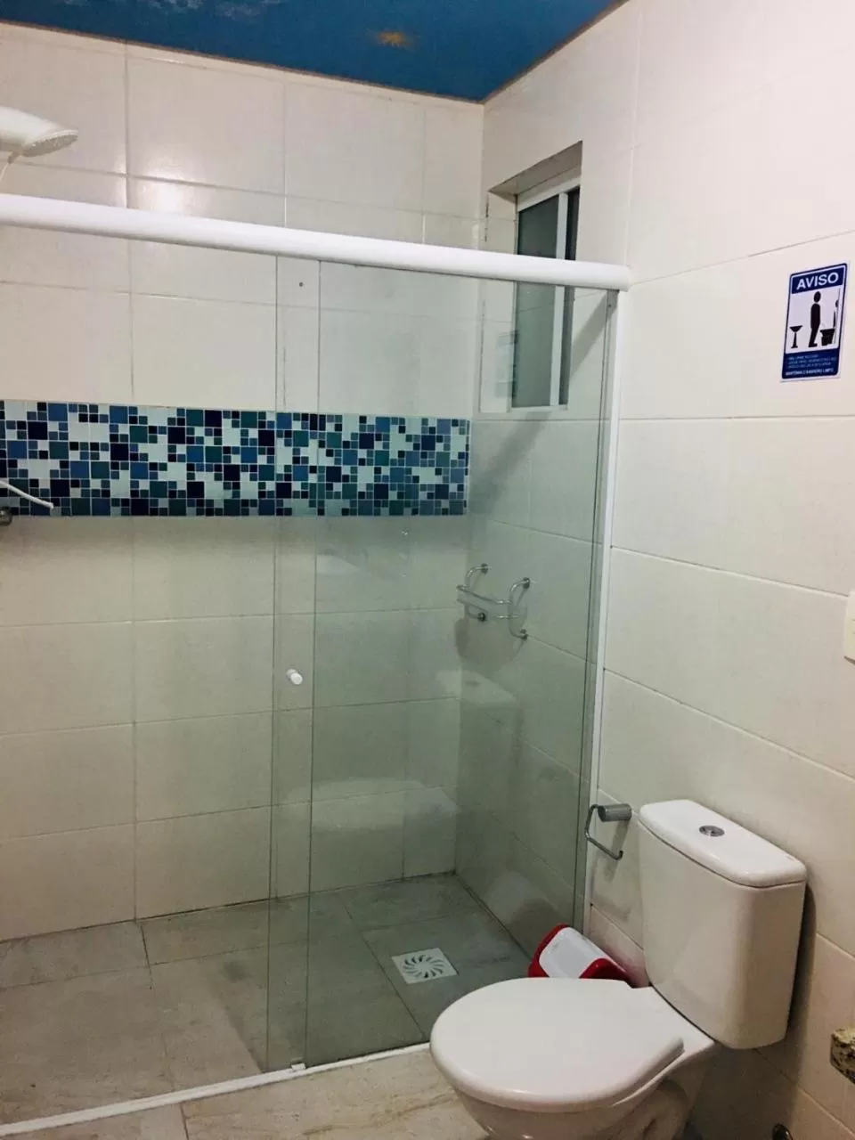 Bathroom in Hotel das Palmas