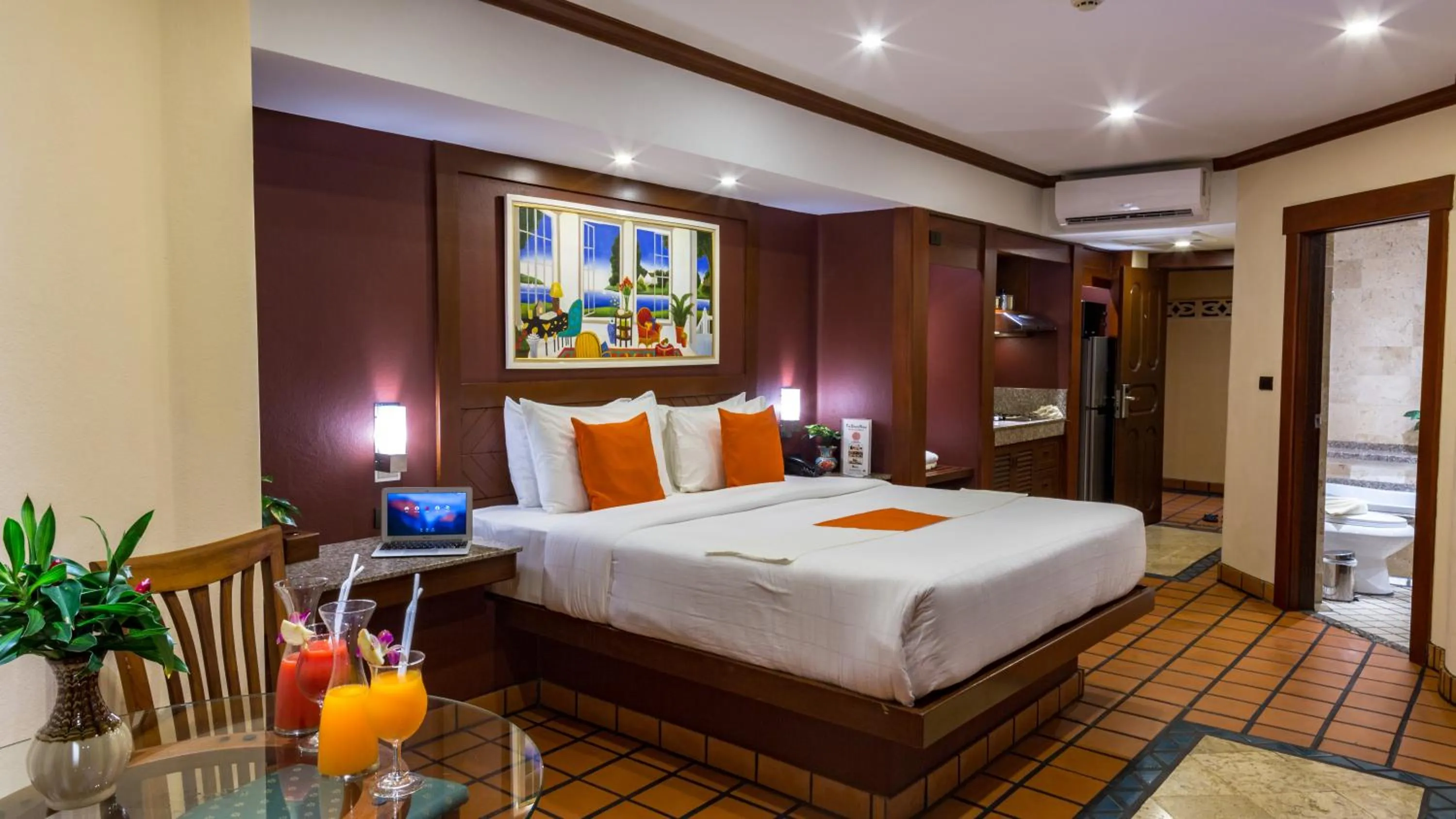 Deluxe Room in Pacific Club Resort