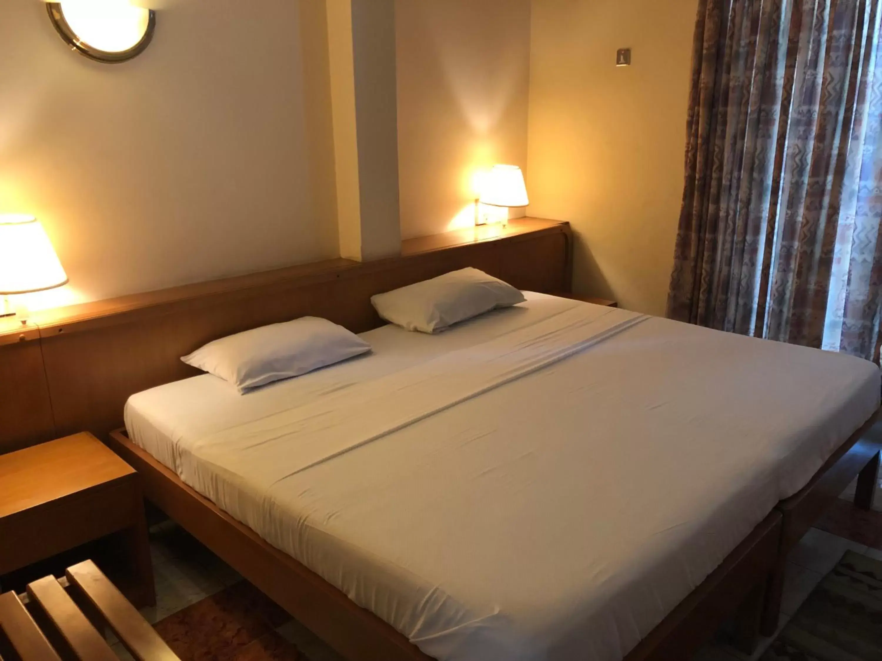 Deluxe Double Room in Maple Leaf Korean Hotel Deluxe Double Room in Maple Leaf Korean Hotel