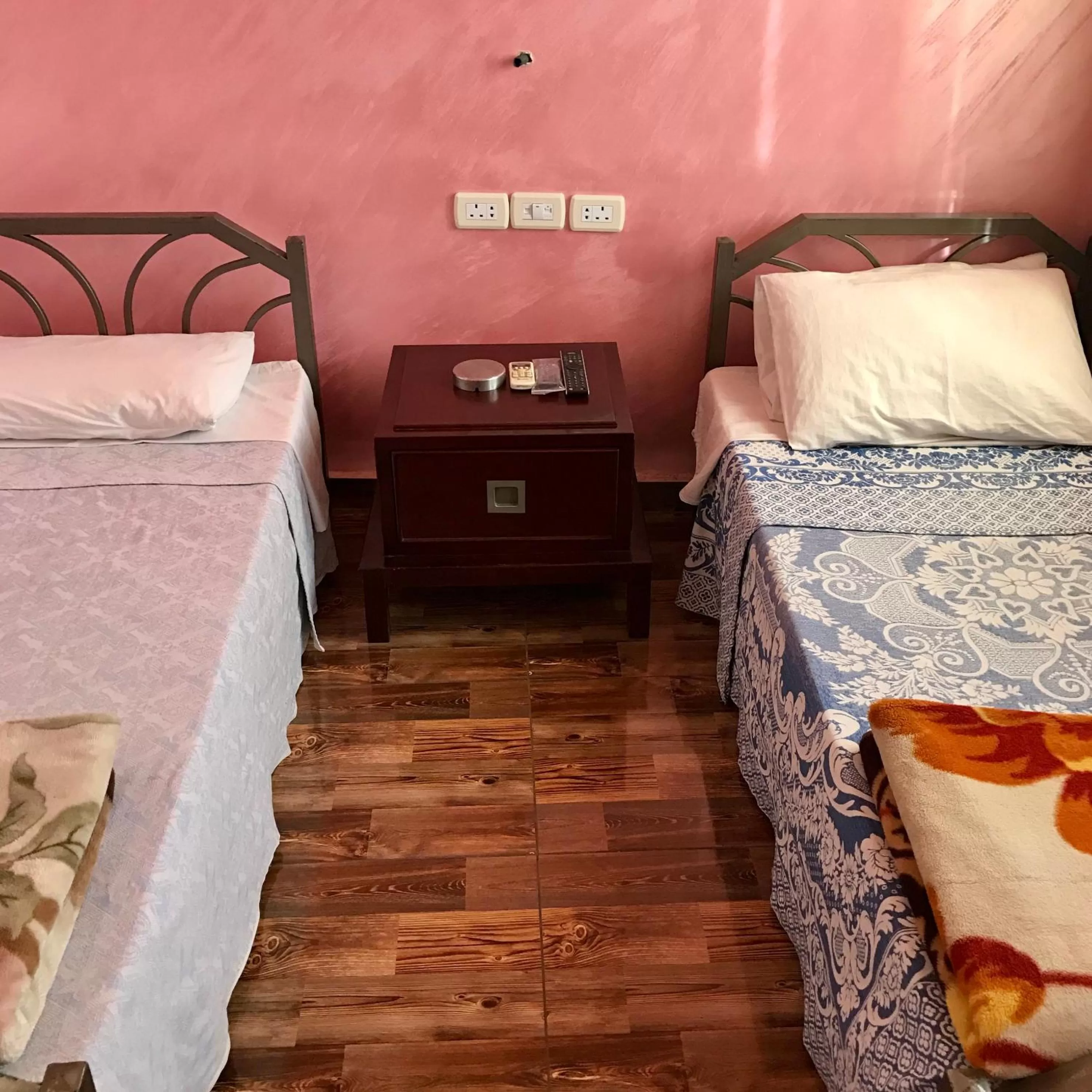 Sun Rise Hotel & Hostel & Tours