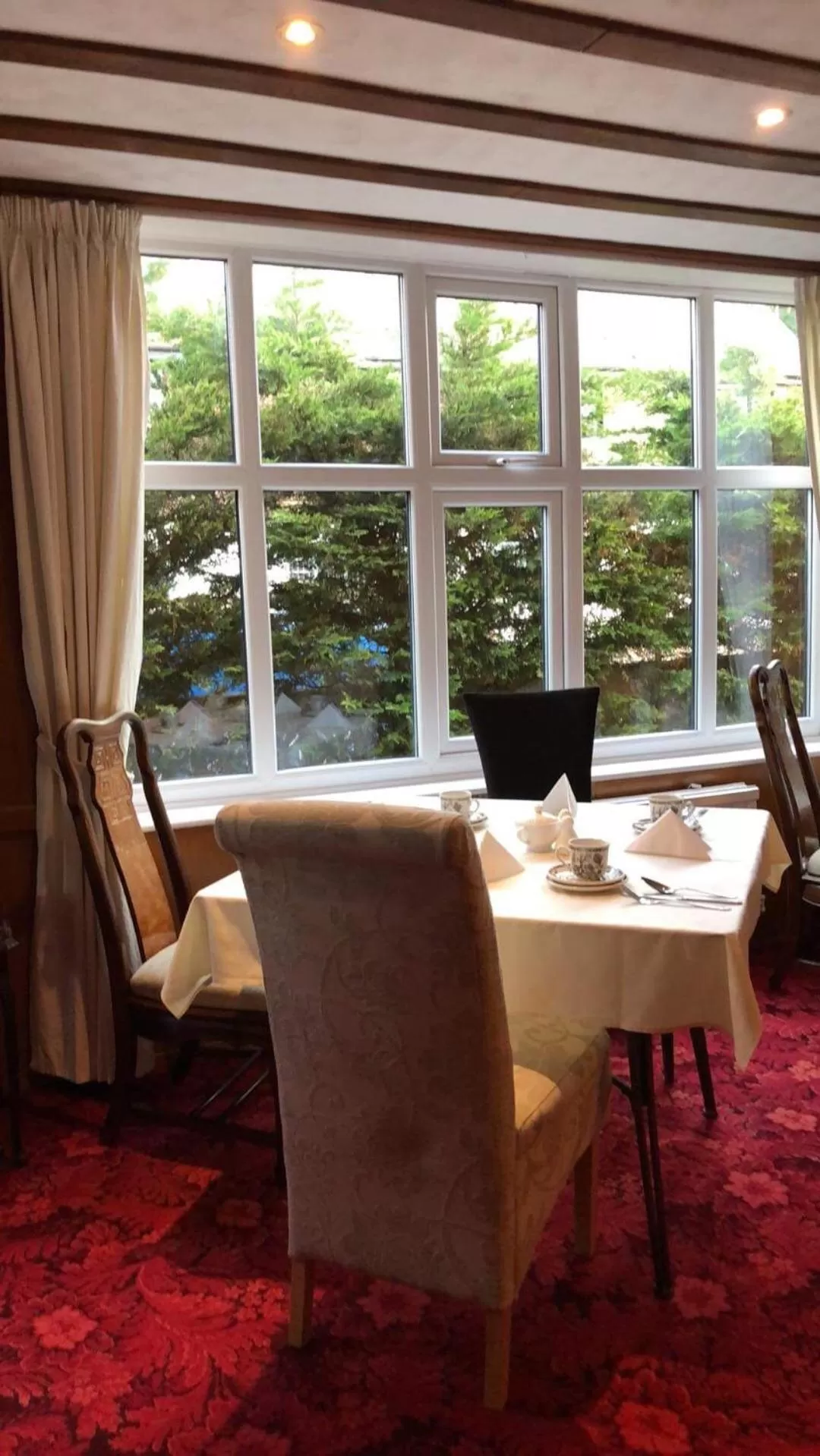 Dining area in Gable End Hotel