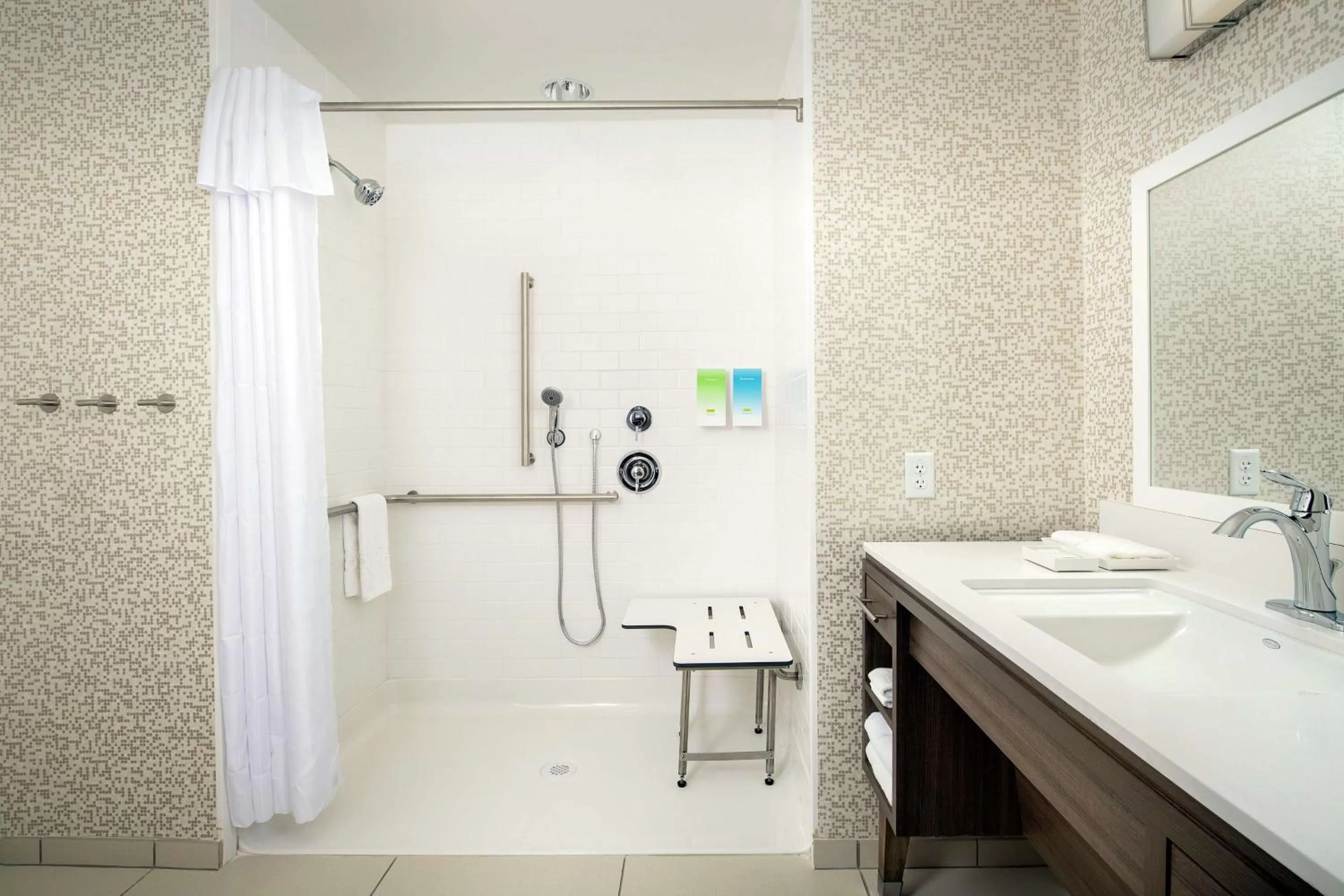 King Studio with Roll-In Shower - Disability Access/Non-Smoking in Home2 Suites by Hilton Phoenix Airport South