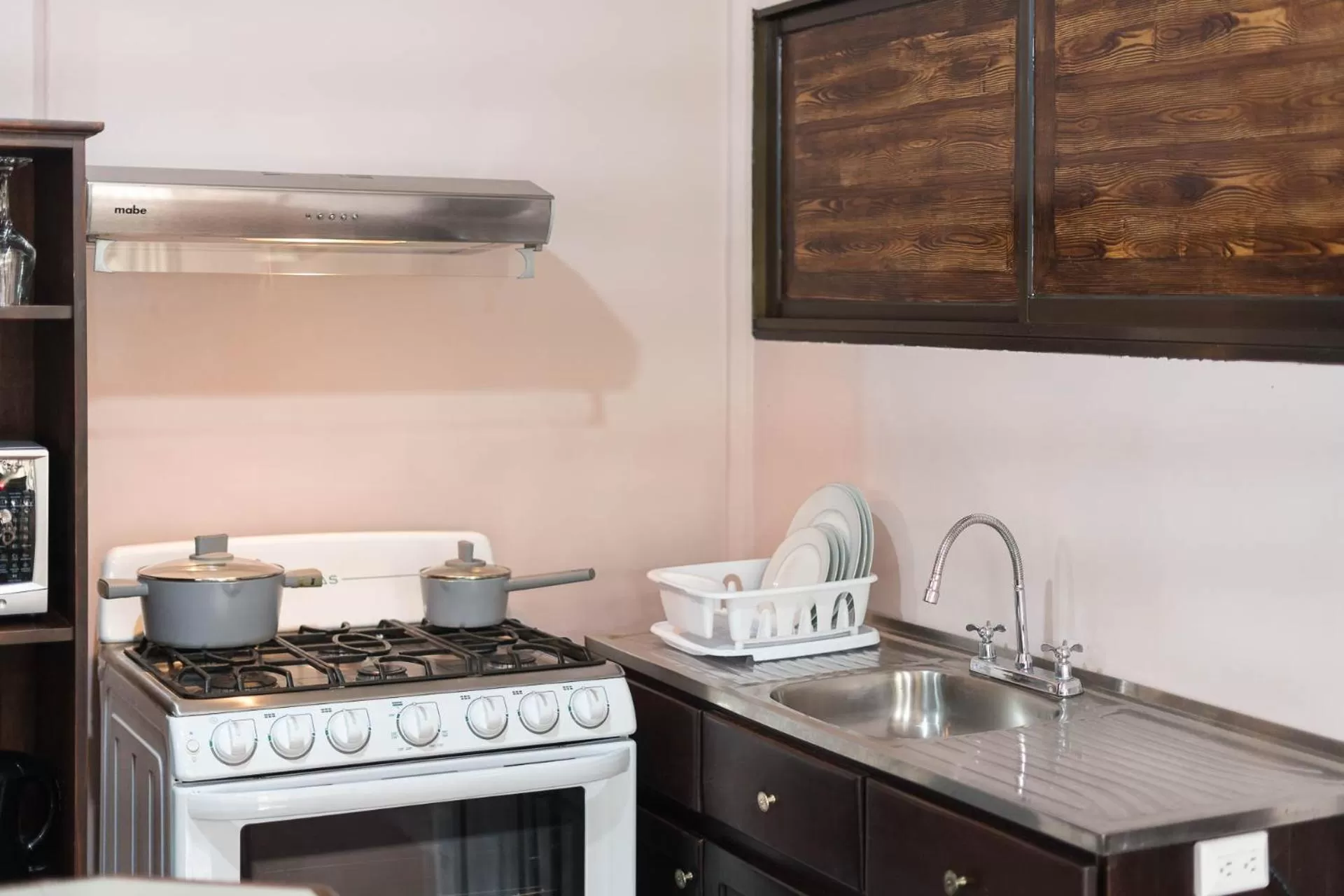 Kitchen or kitchenette in Cabañas del Rio