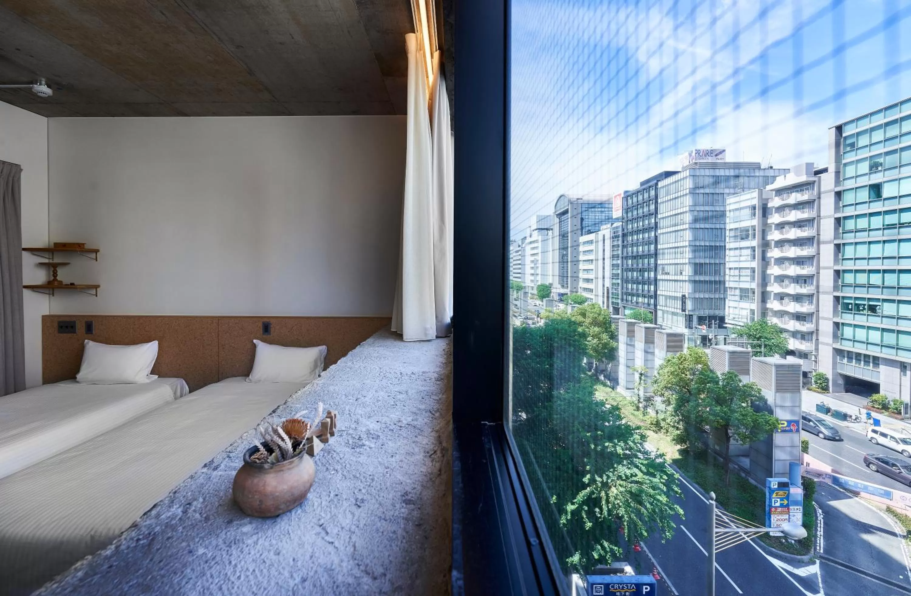 View (from property/room), Bed in Hotel Morning Box Osaka Shinsaibashi