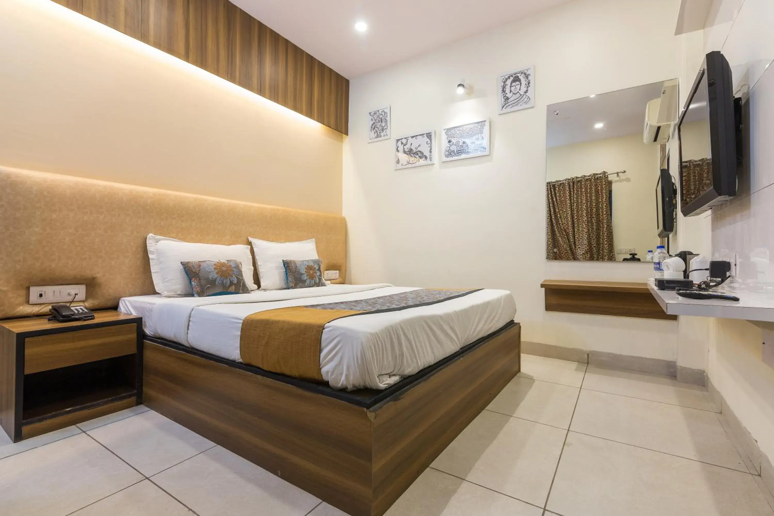 Compact Double Room in Rupam Hotel Compact Double Room in Rupam Hotel