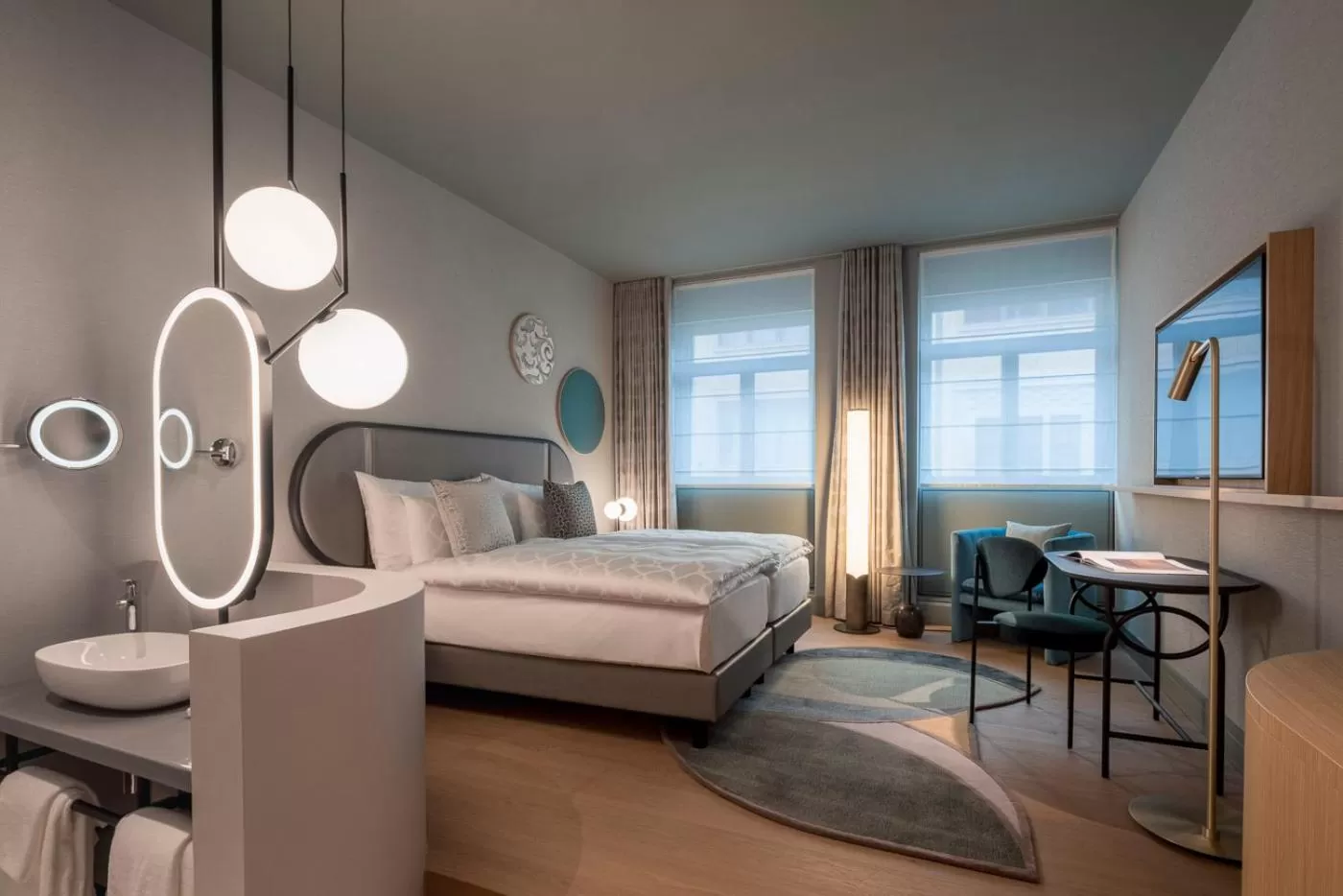 Bathroom, Bed in Hotel Märthof Basel