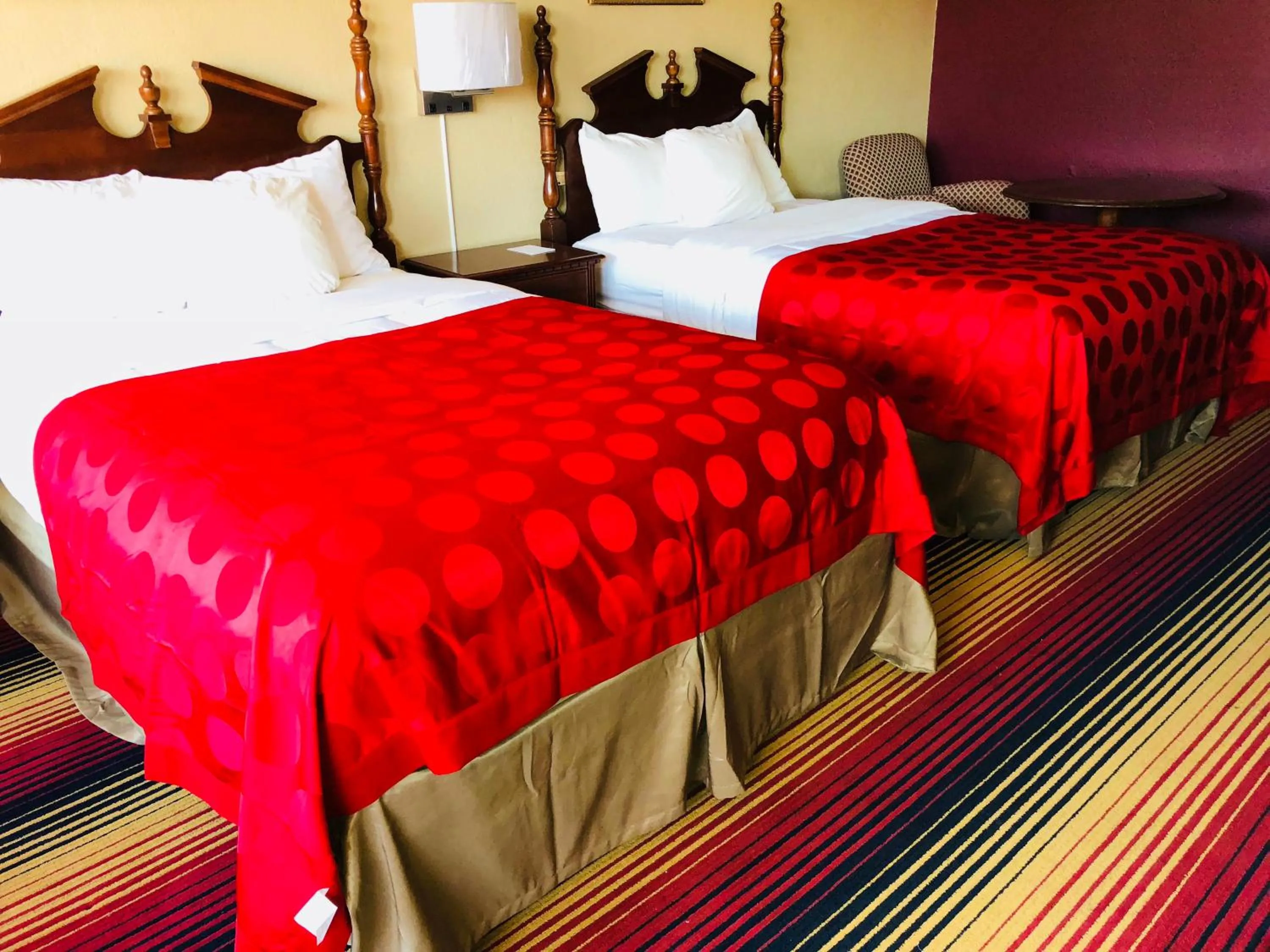 Bed in FairBridge Inn Express Perry