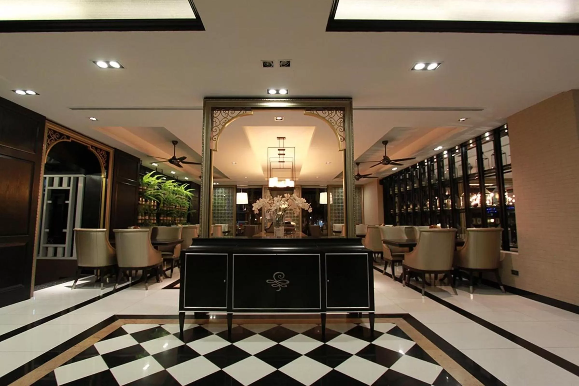 Lobby or reception in KTK Pattaya Hotel & Residence