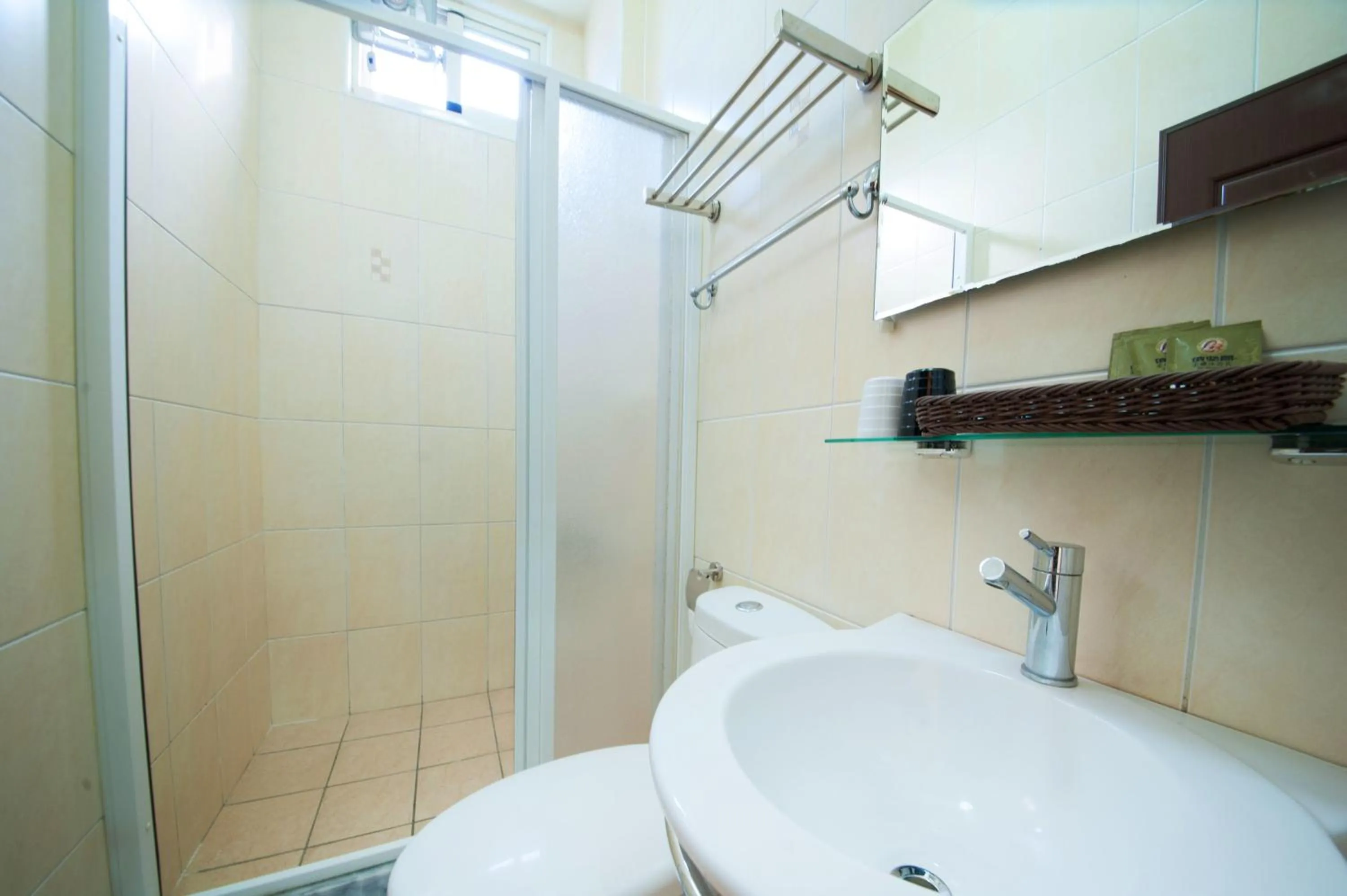 Bathroom in 相遇民宿Encounter Hostel - 證號 2153-附車位-English welcome