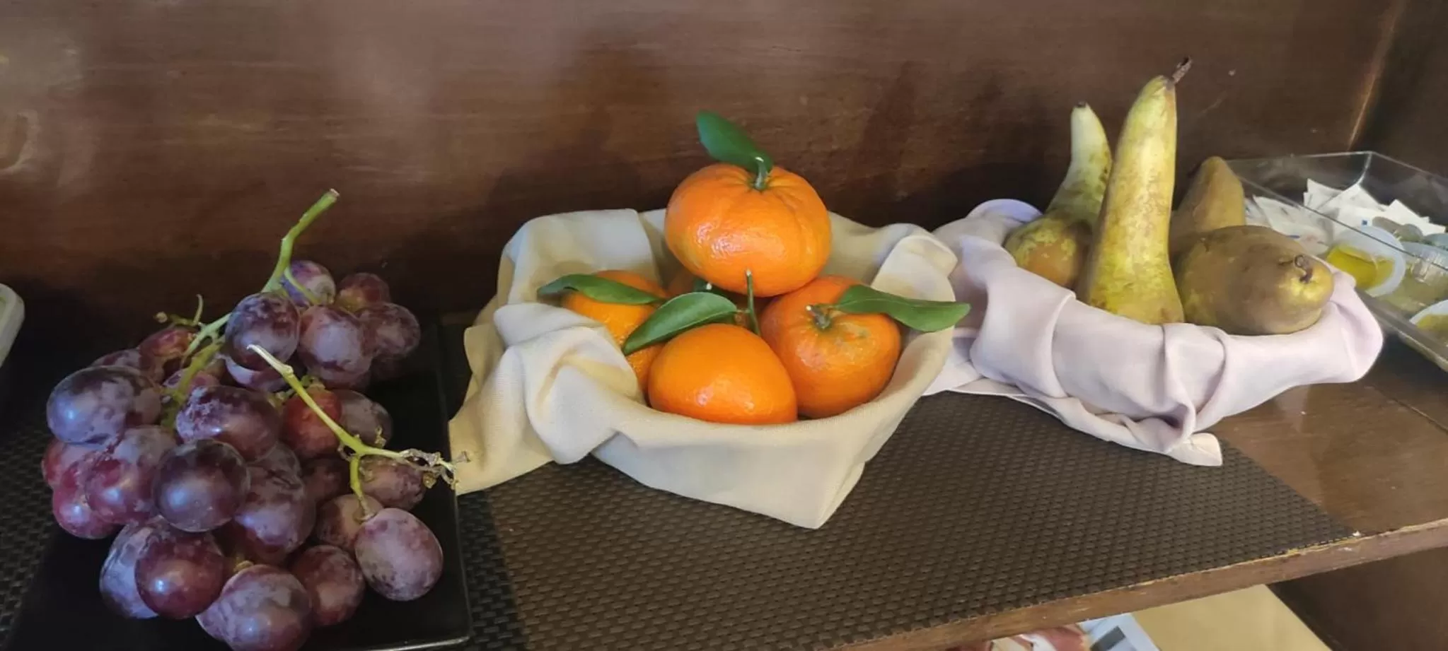 Food in Jardin de la Abadia, Arroyo de la Encomienda