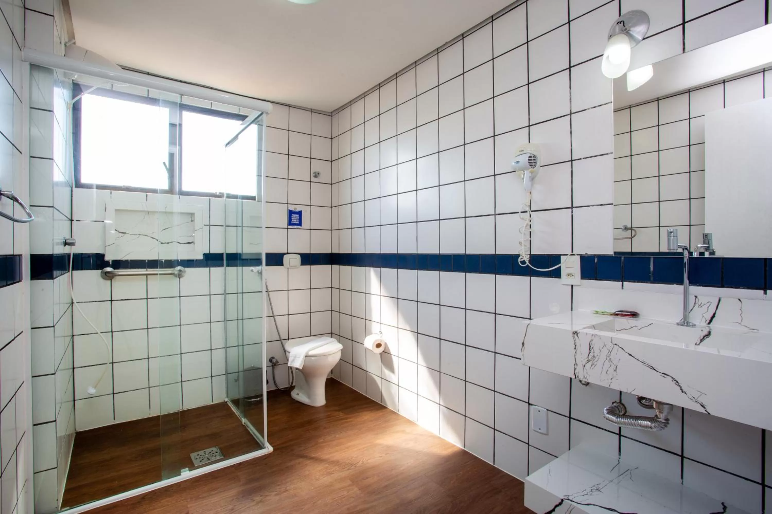 Bathroom in Hotel Vila Mar