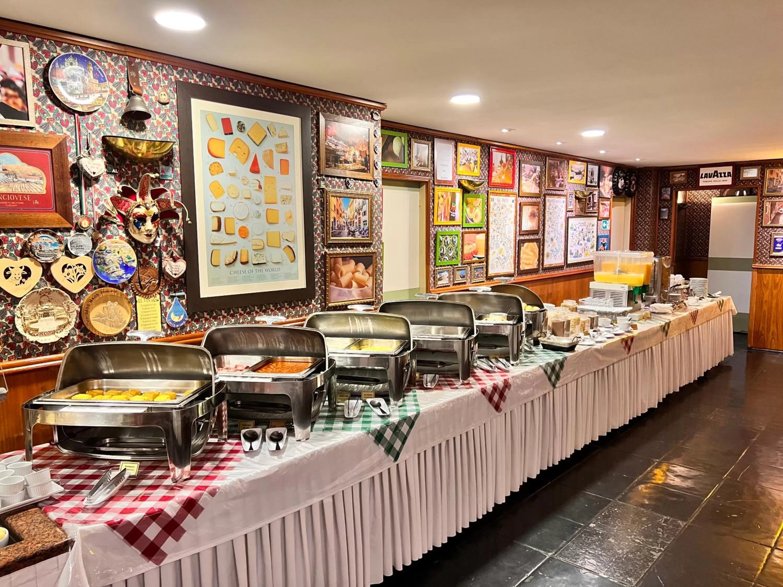 Breakfast in Hotel Bella Italia