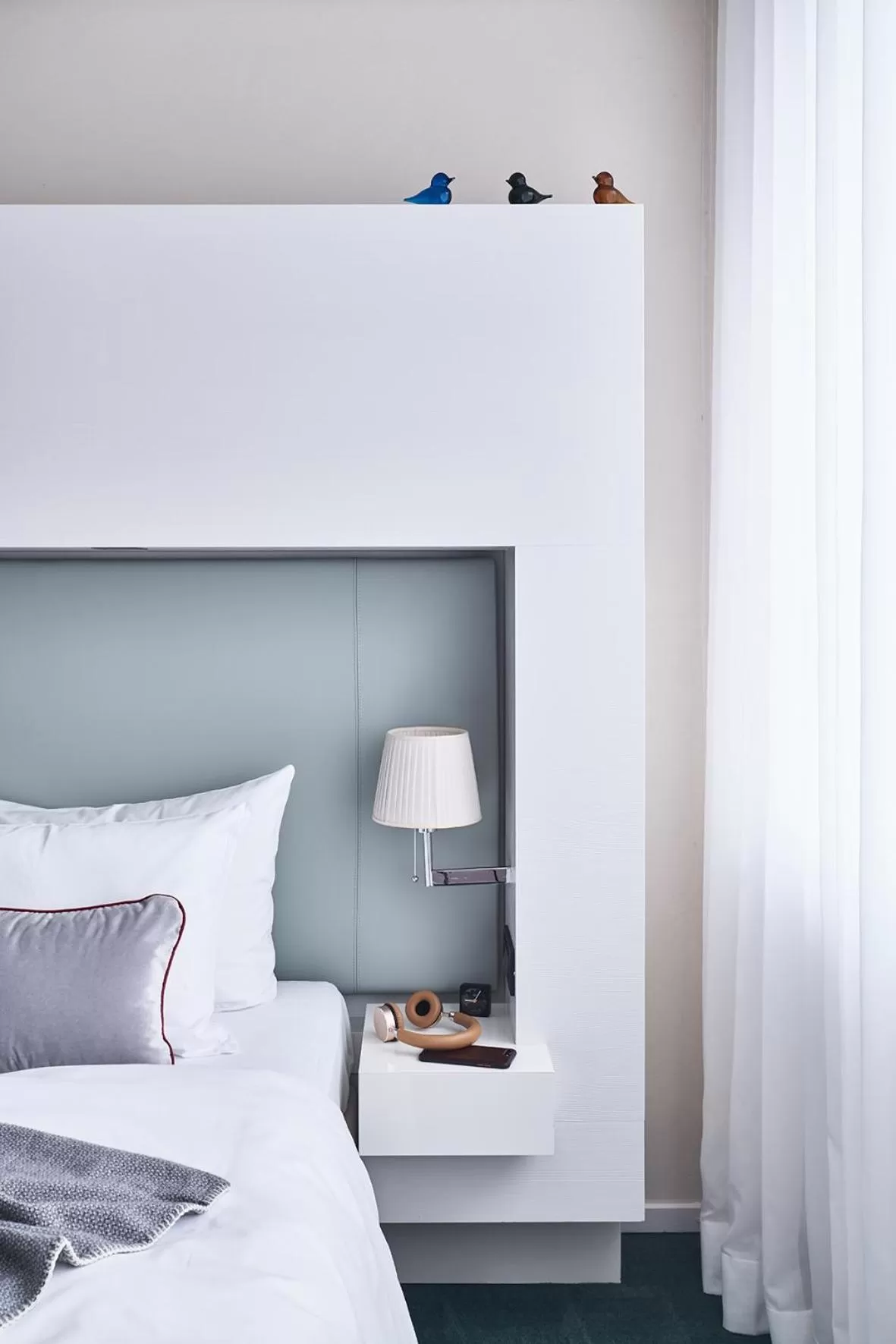 Photo of the whole room, Bed in SIDE, Hamburg, a Member of Design Hotels