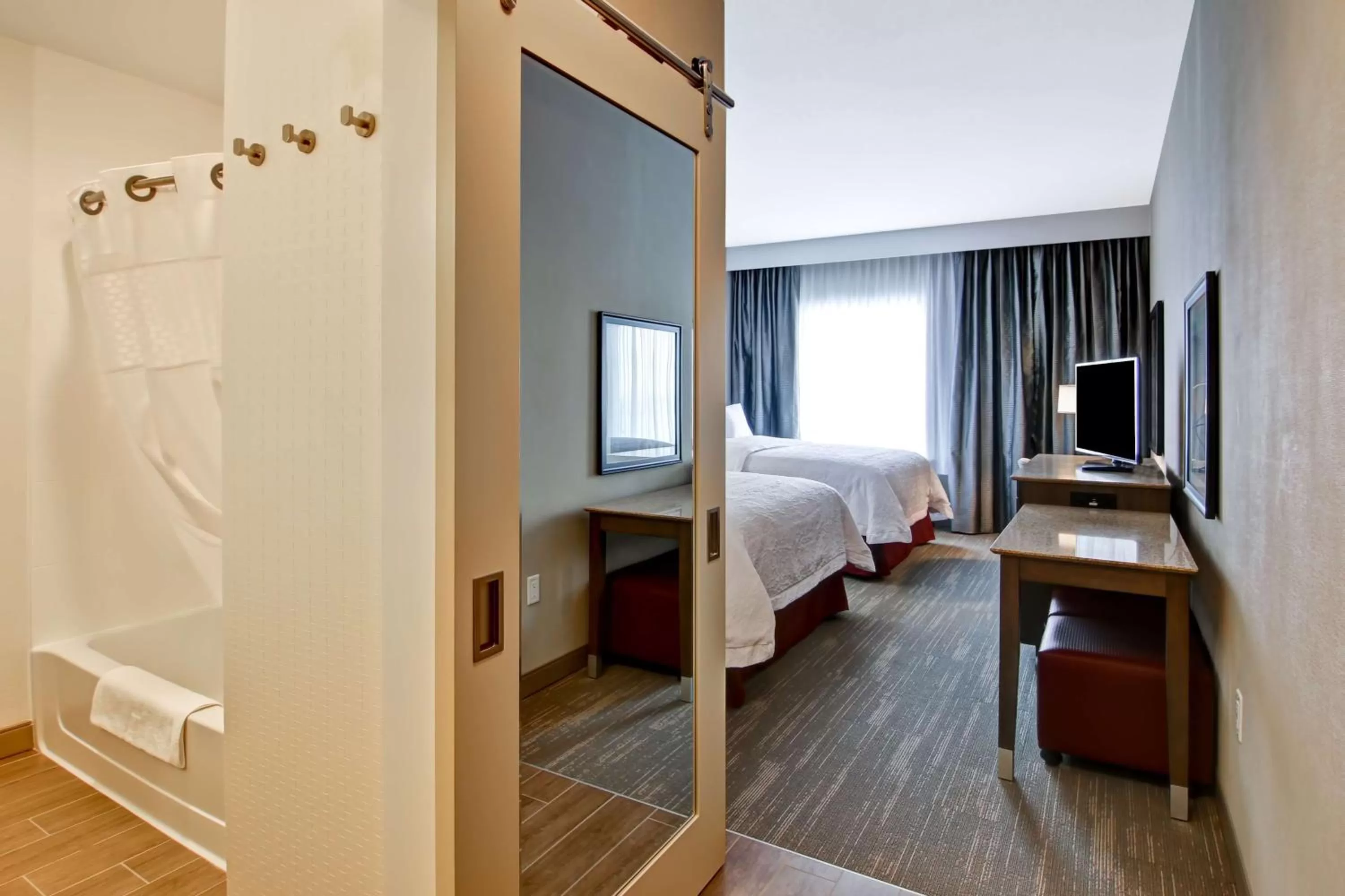 Bathroom, Bed in Hampton Inn & Suites by Hilton Grande Prairie