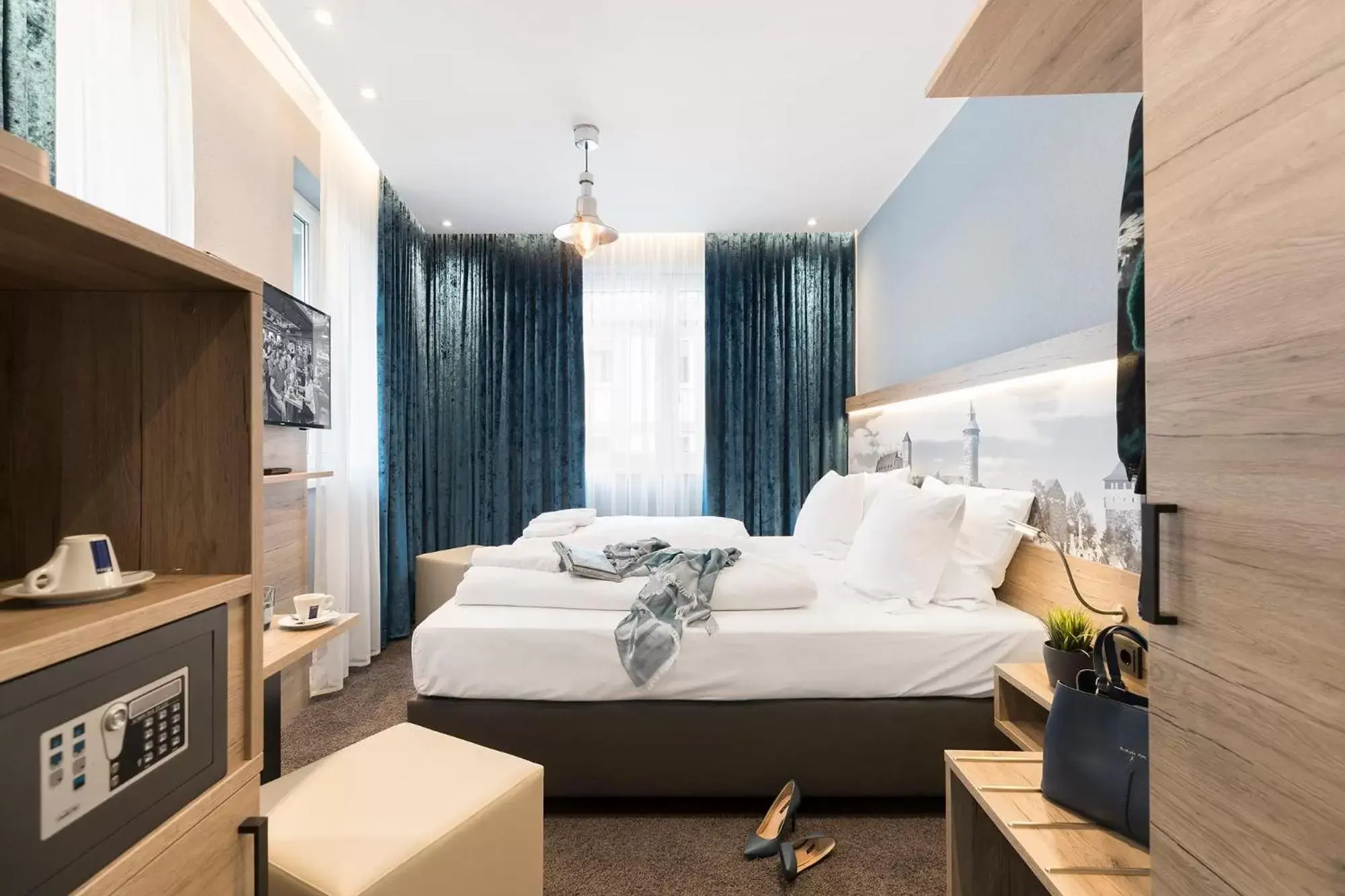 Classic Double Room with River View in Hotel dasPaul Classic Double Room with River View in Hotel dasPaul