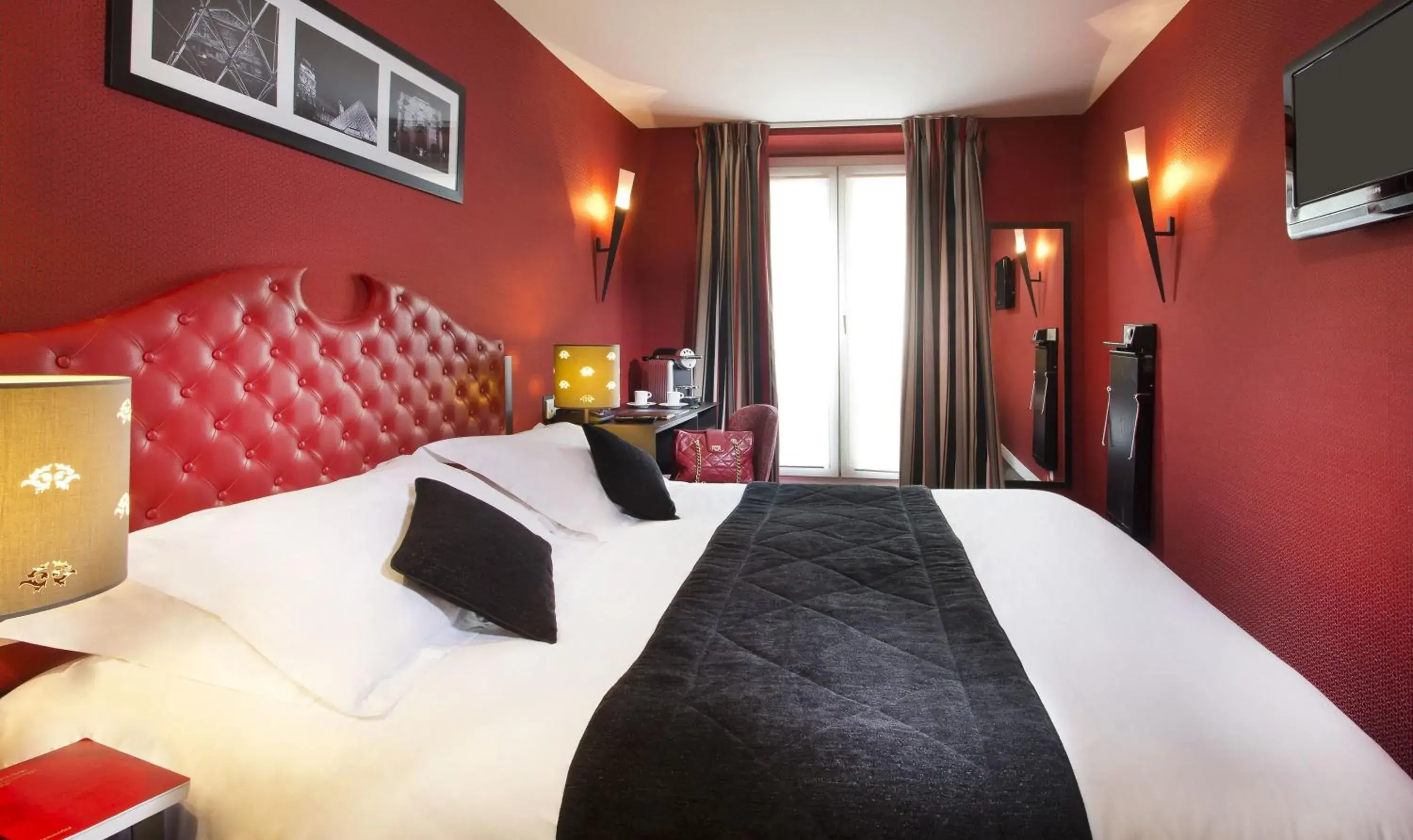 Deluxe Double Room in Hotel Du Prince Eugene Deluxe Double Room in Hotel Du Prince Eugene