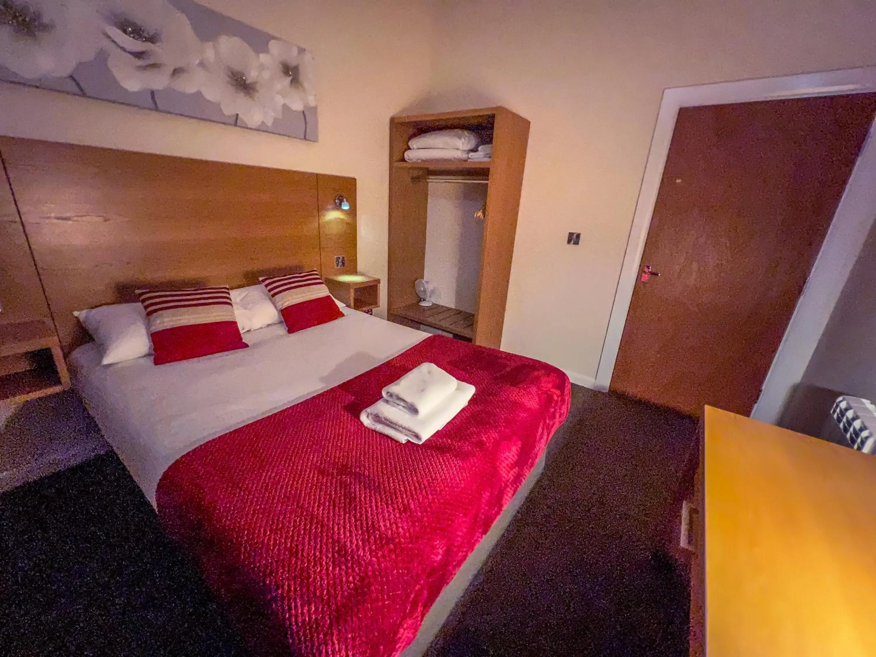 Bedroom in County Hall Apartment Hotel