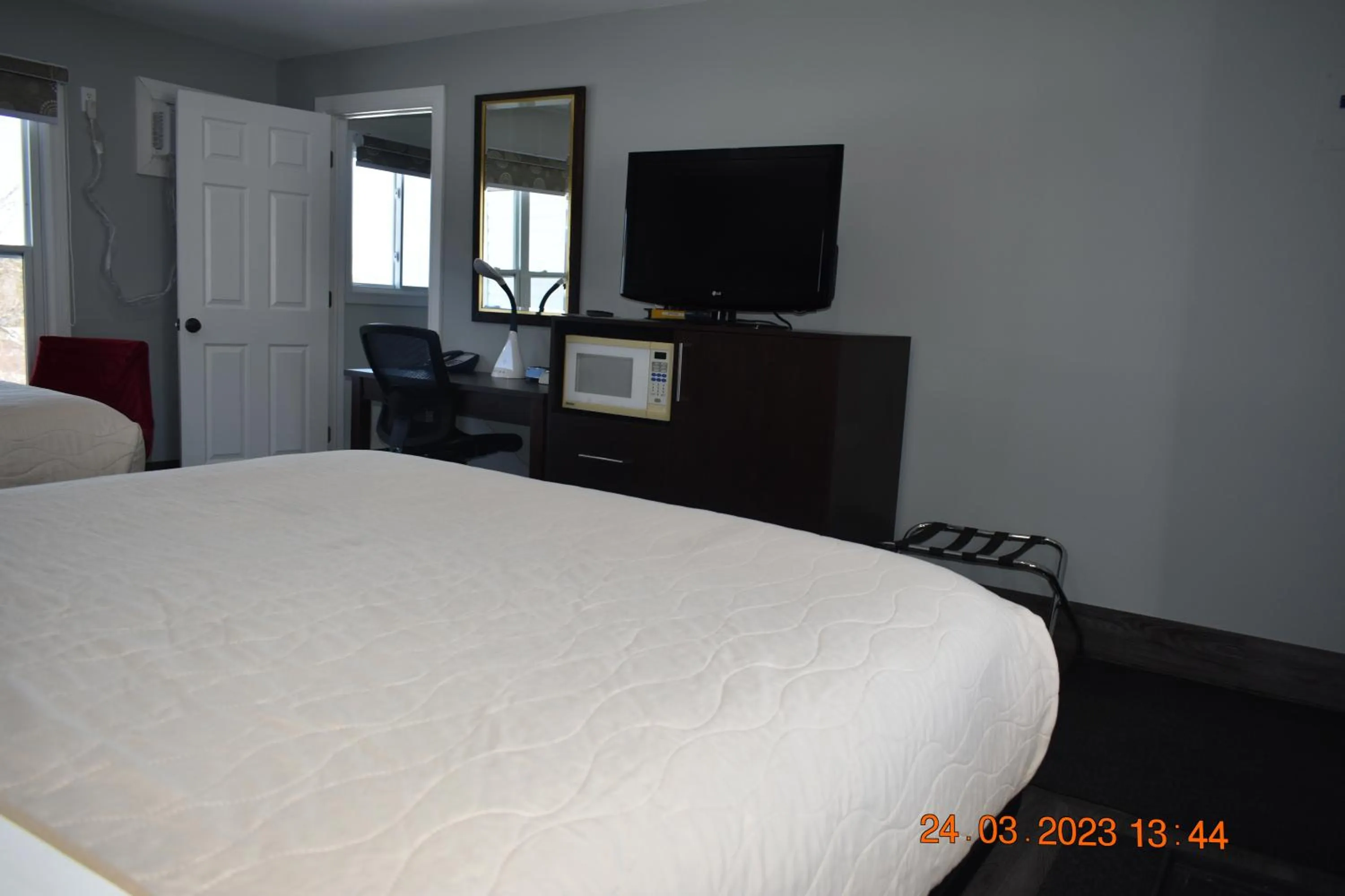 TV and multimedia, Bed in Time Travellers Motel