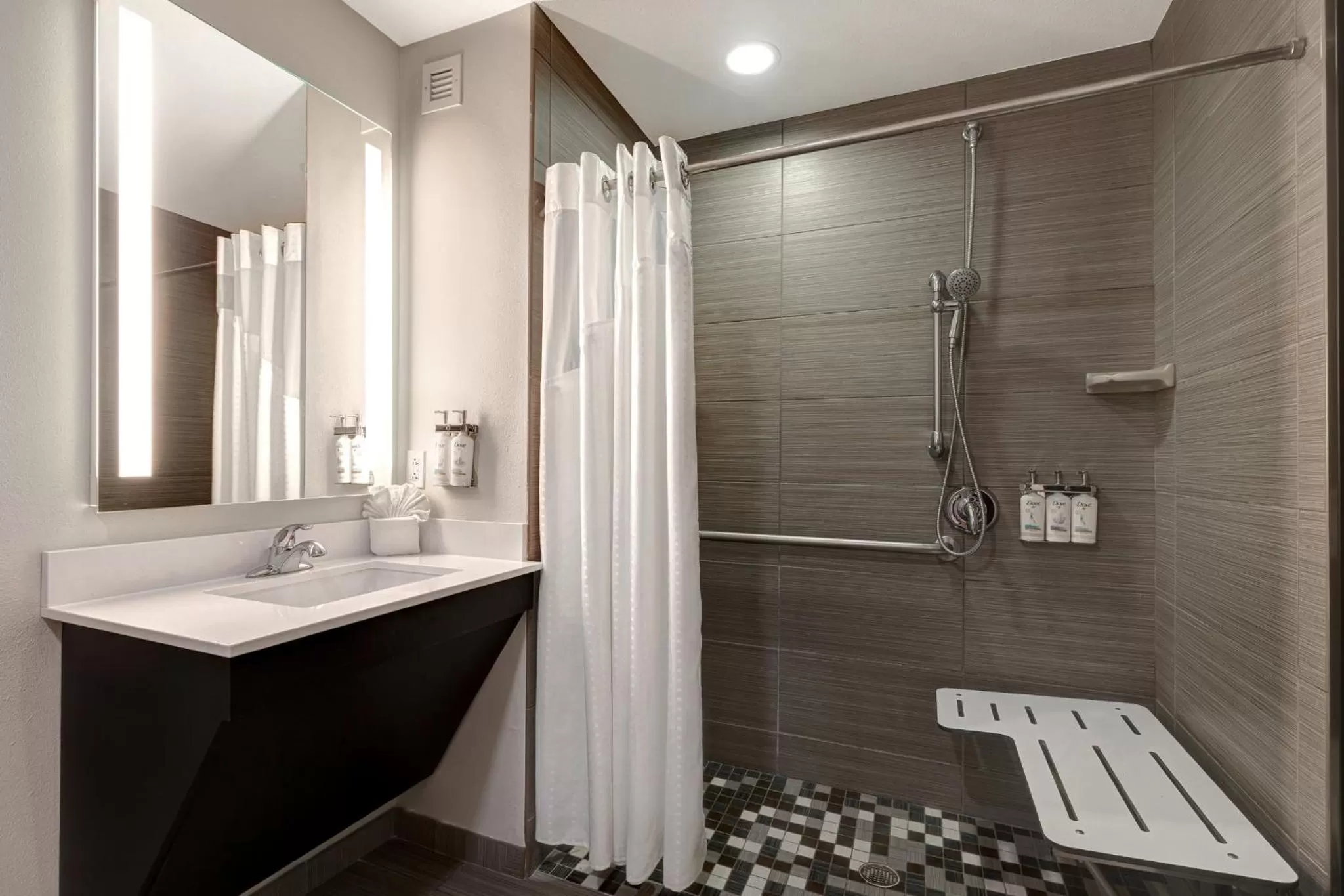 Bathroom in Holiday Inn Express & Suites - Kansas City KU Medical Center by IHG