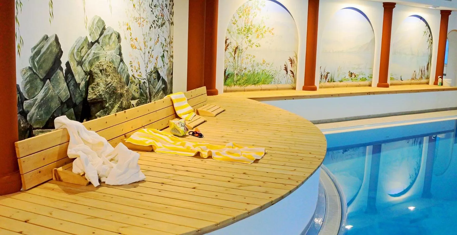 Swimming pool in Activehotel Diana