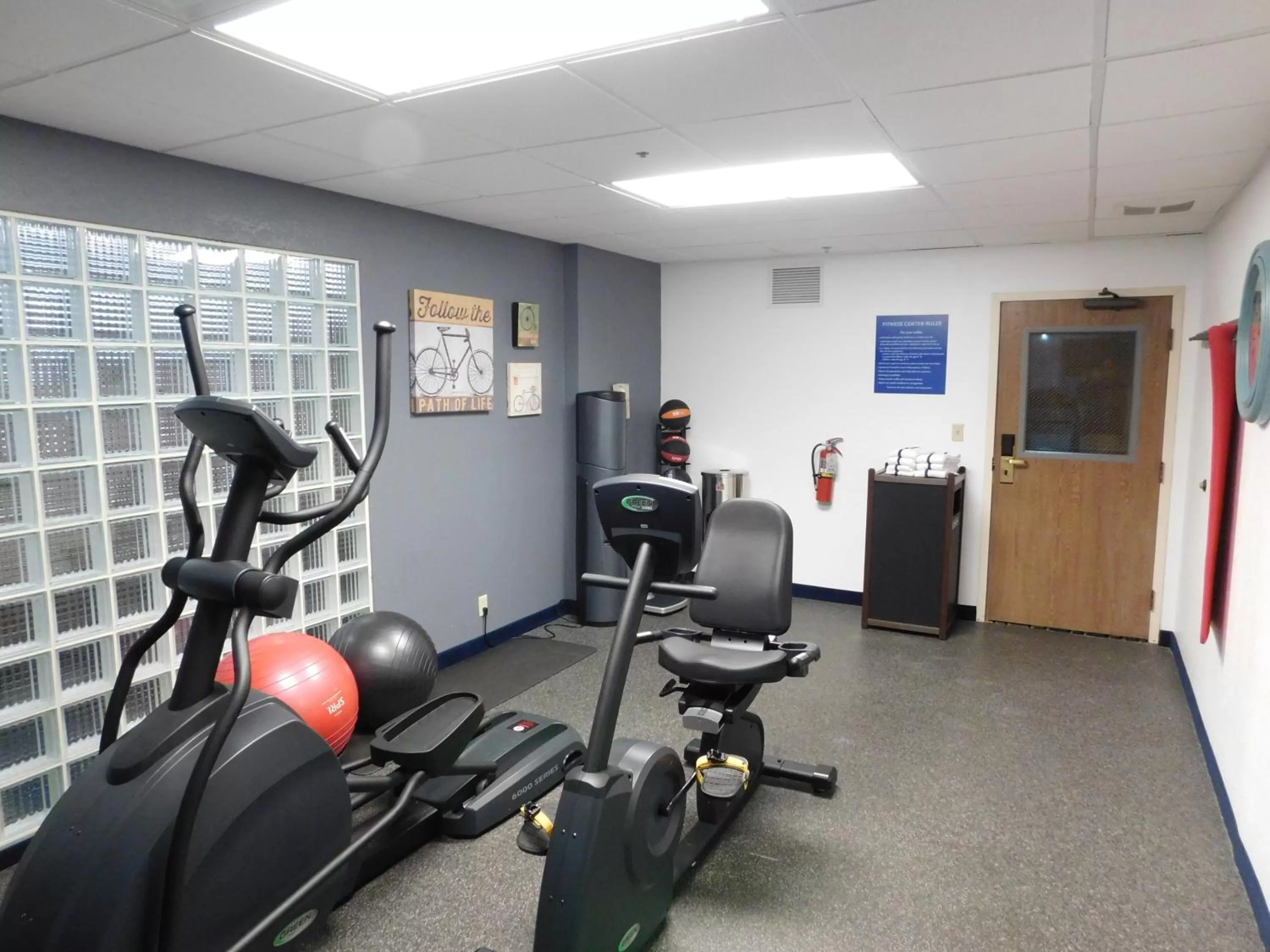 Fitness centre/facilities in Days Inn by Wyndham Fargo - West Acres