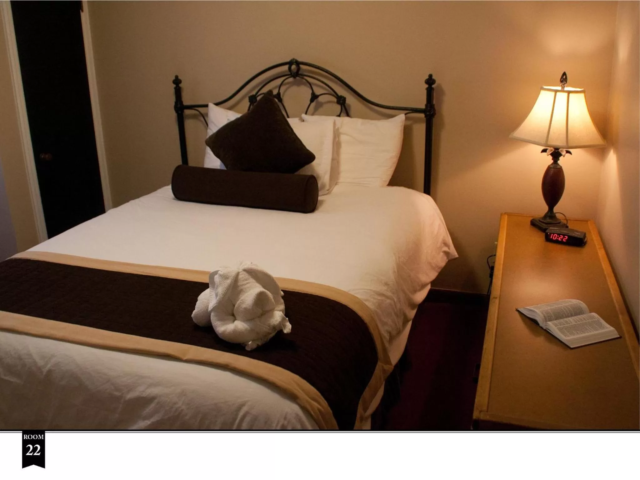 Bedroom, Bed in Ecola Creek Lodge