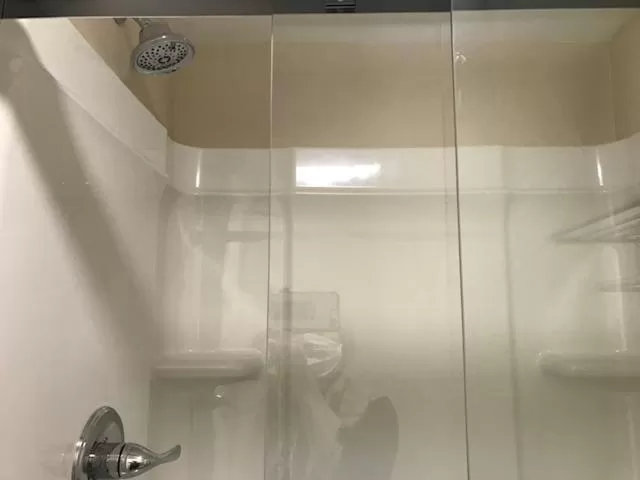 Shower in Baymont by Wyndham Lake Park Valdosta I75