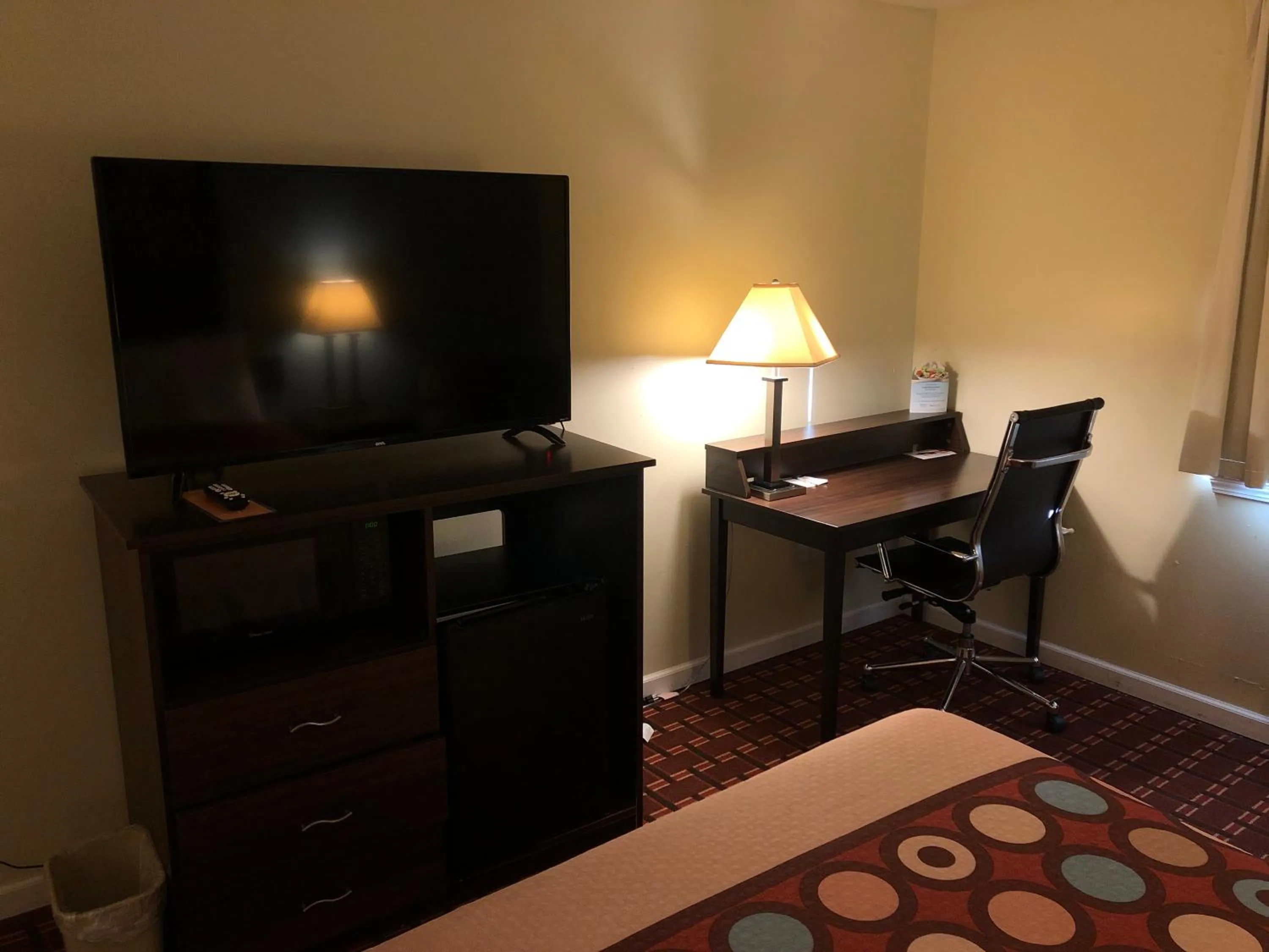 Bed in Super 8 by Wyndham Plover Stevens Point Area