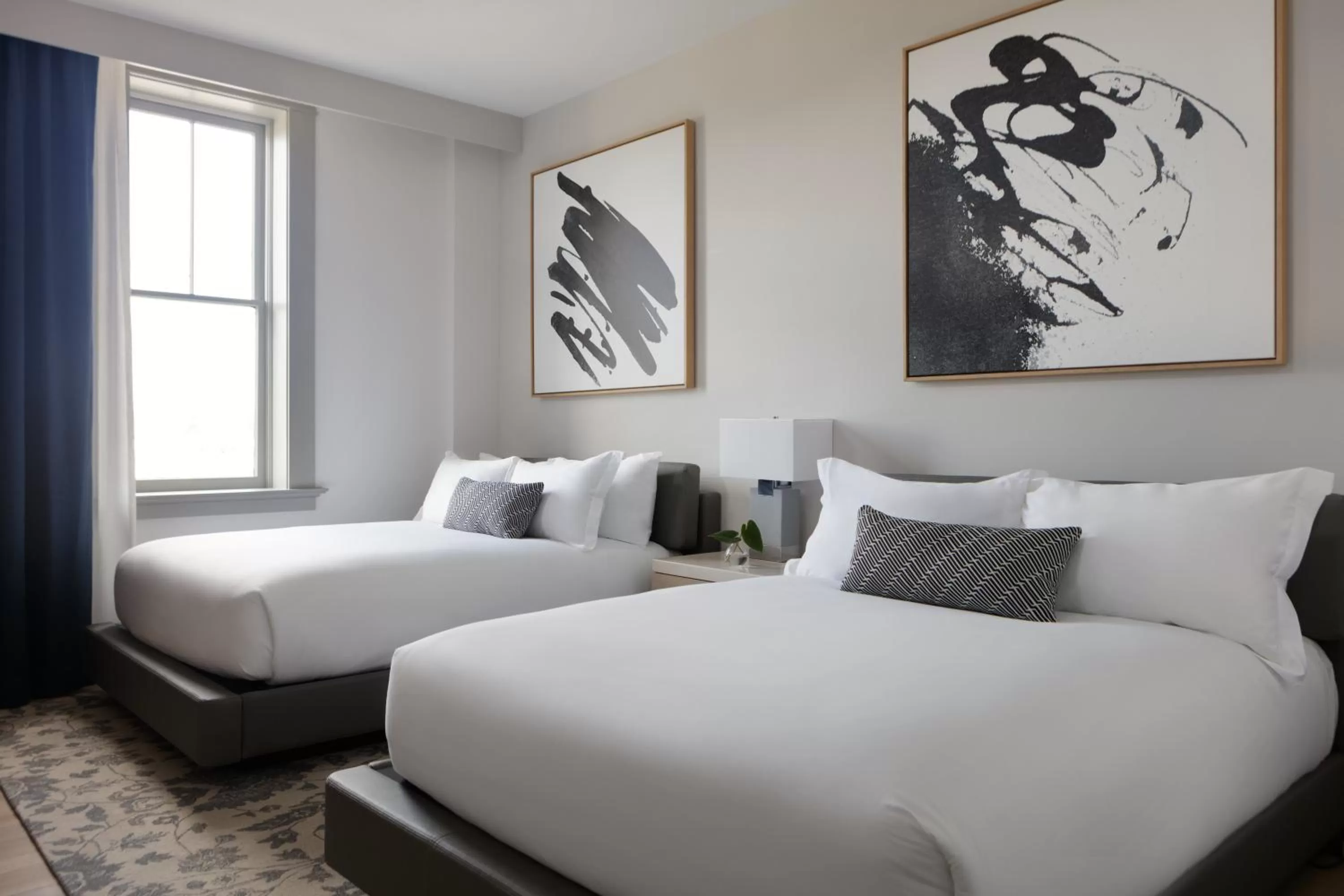 Photo of the whole room, Bed in Kimpton - Pittman Hotel by IHG