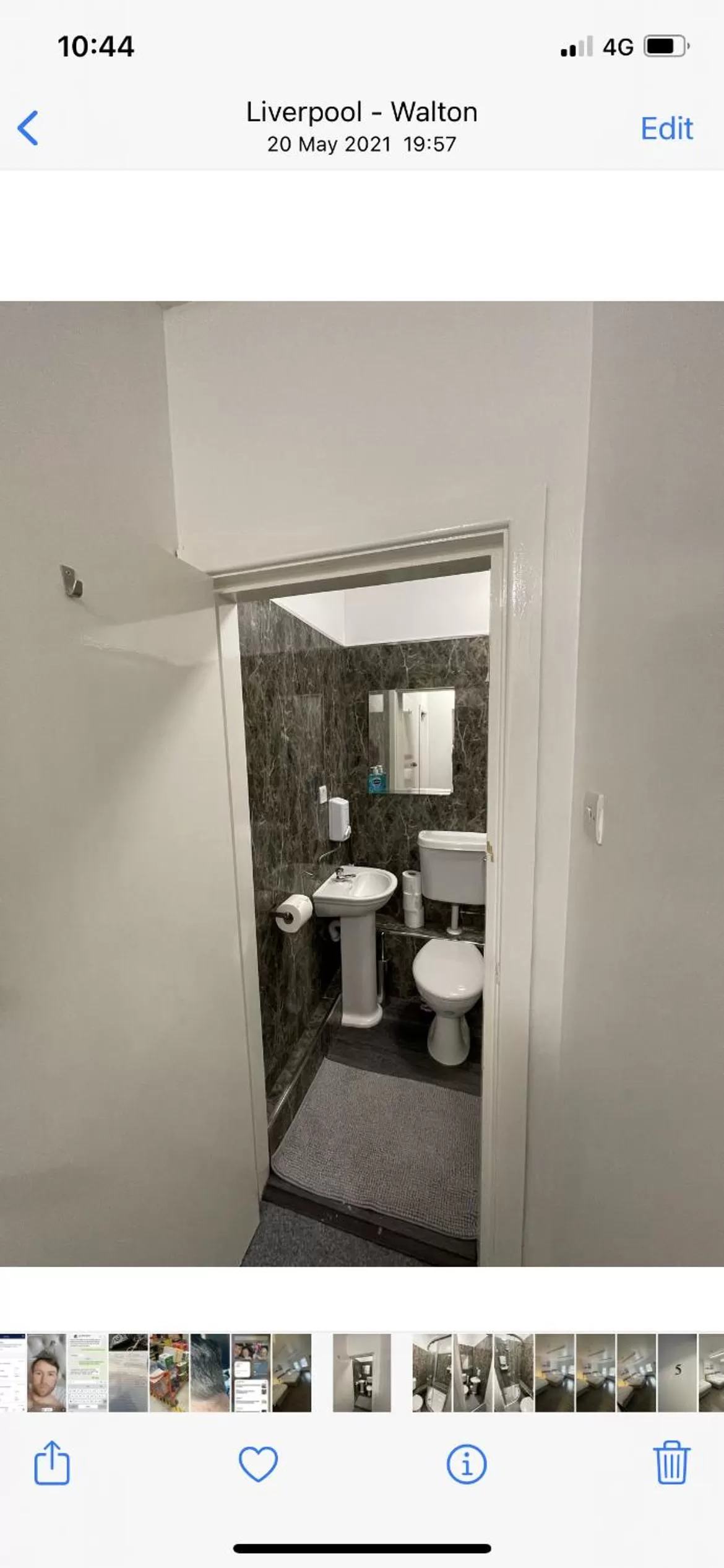 Bathroom in County road rooms
