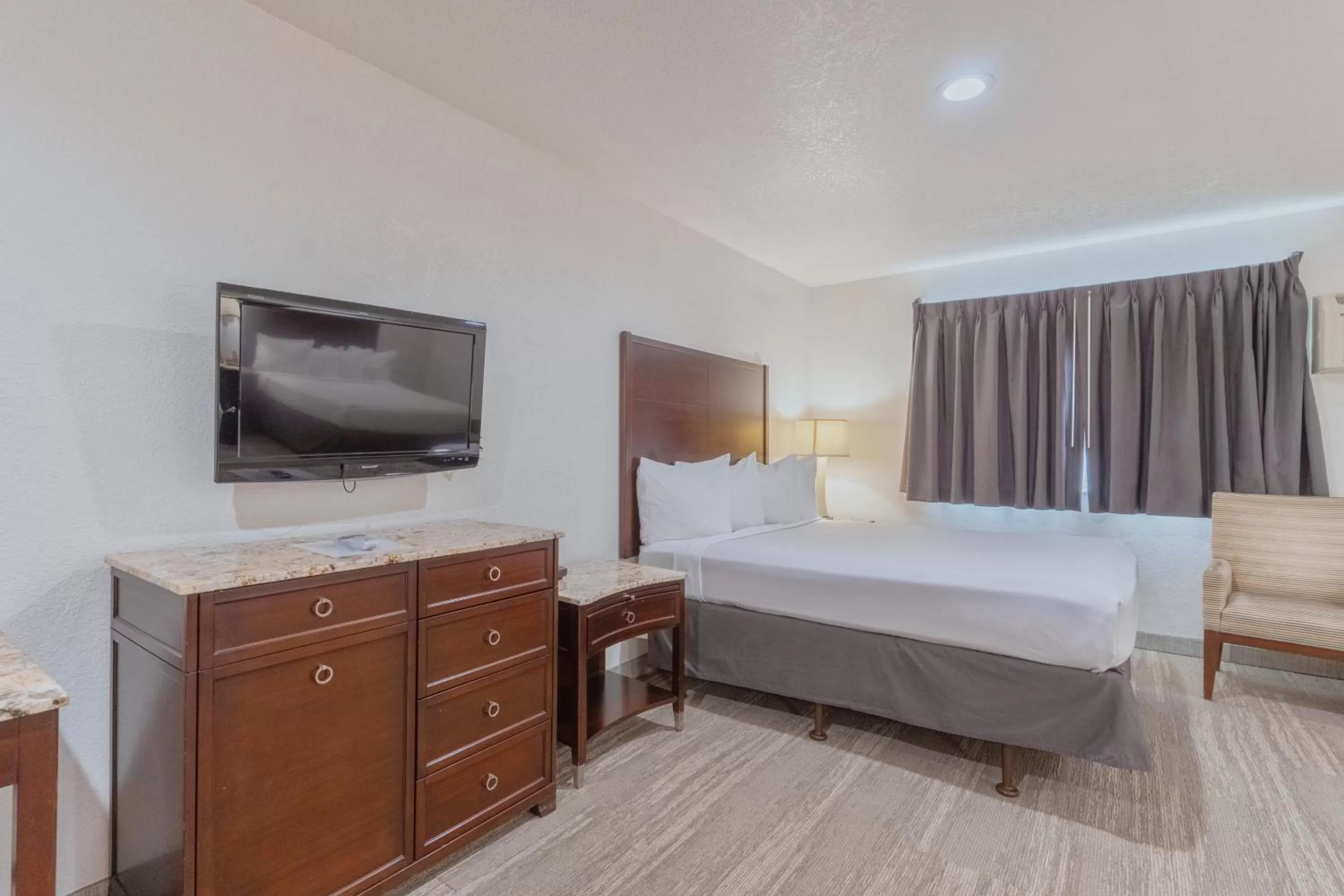 Bed in The Yosemite Inn