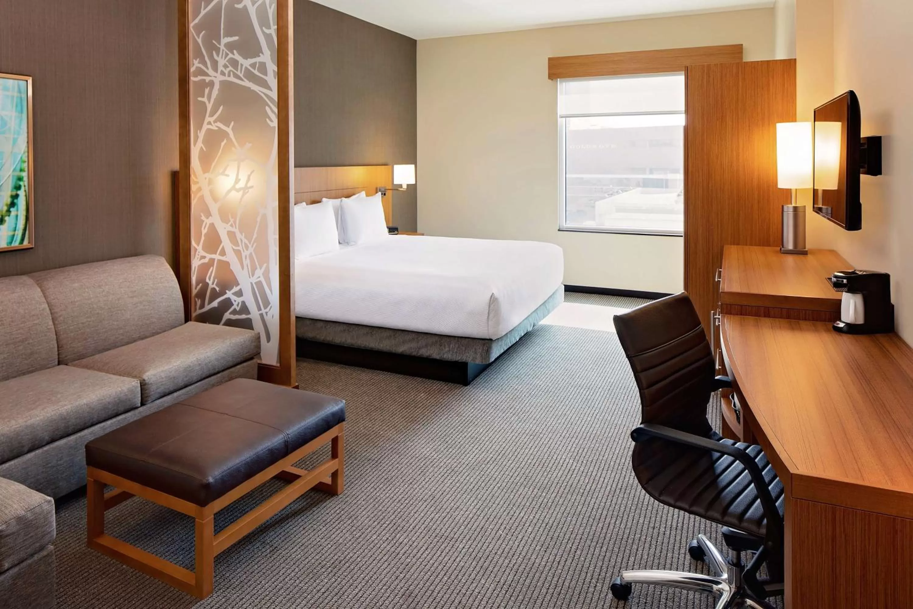 Bed in Hyatt Place Glendale/Los Angeles