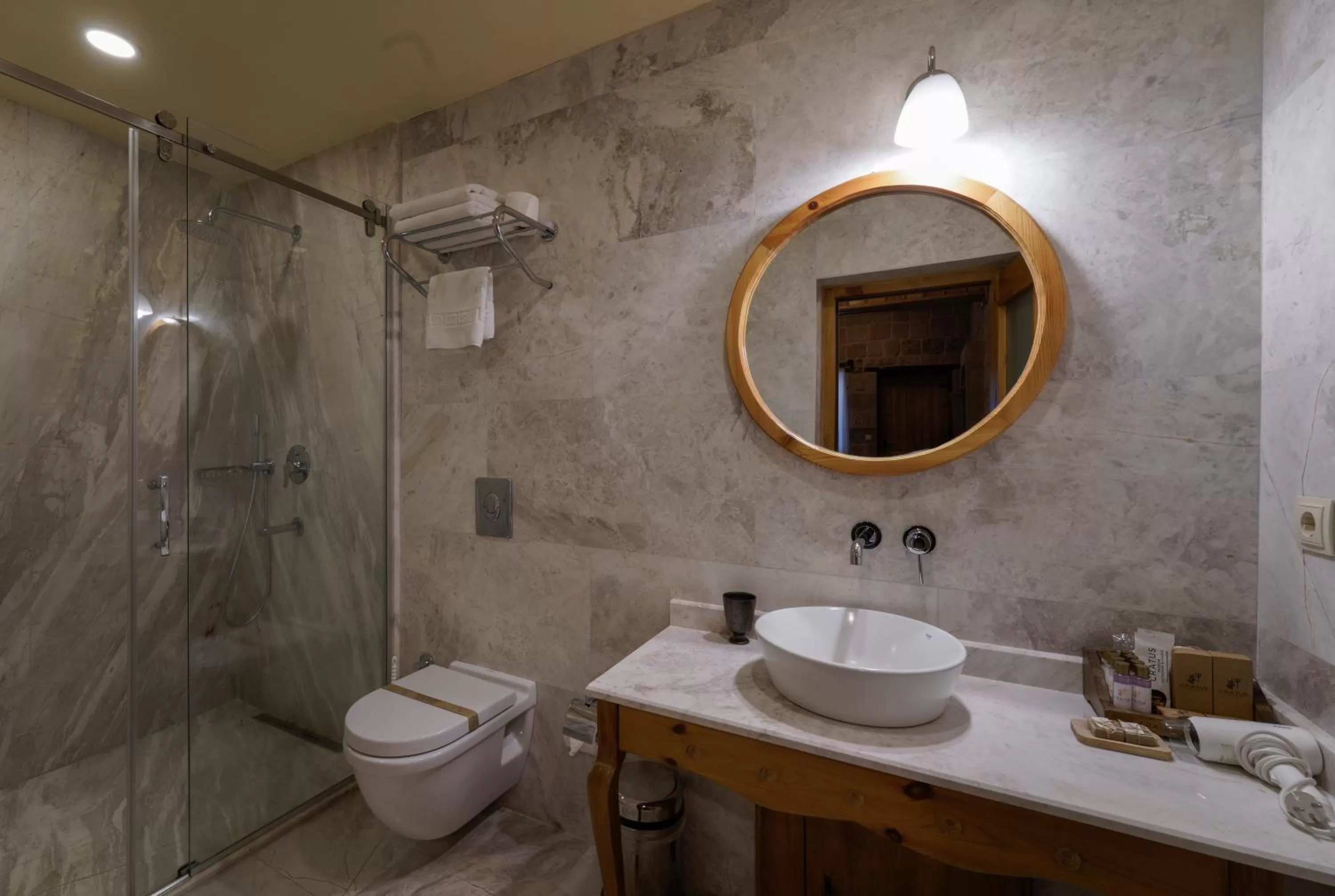 Shower in Cratus Stone Palace