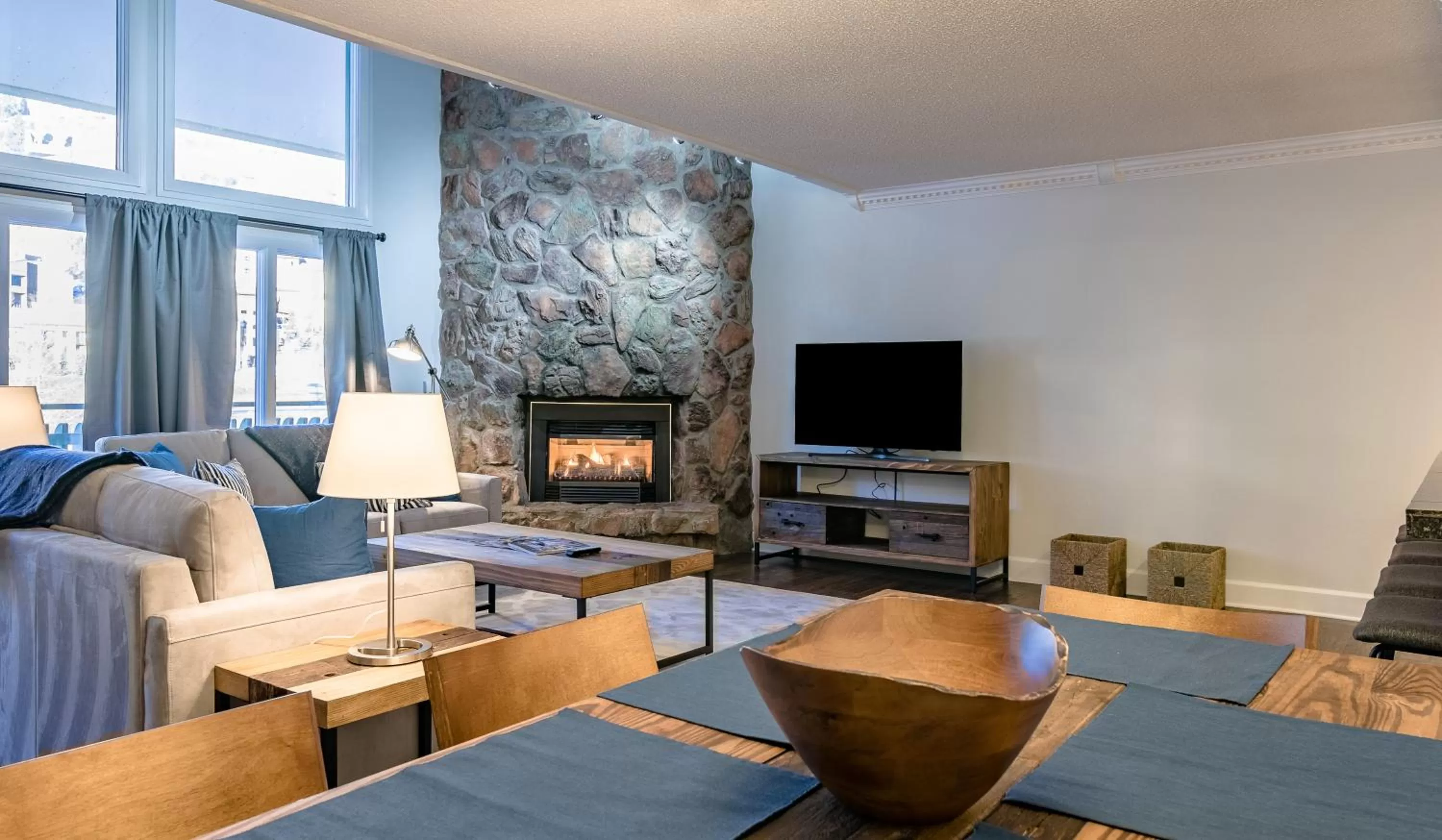 Living room in Evergreen Lodge at Vail