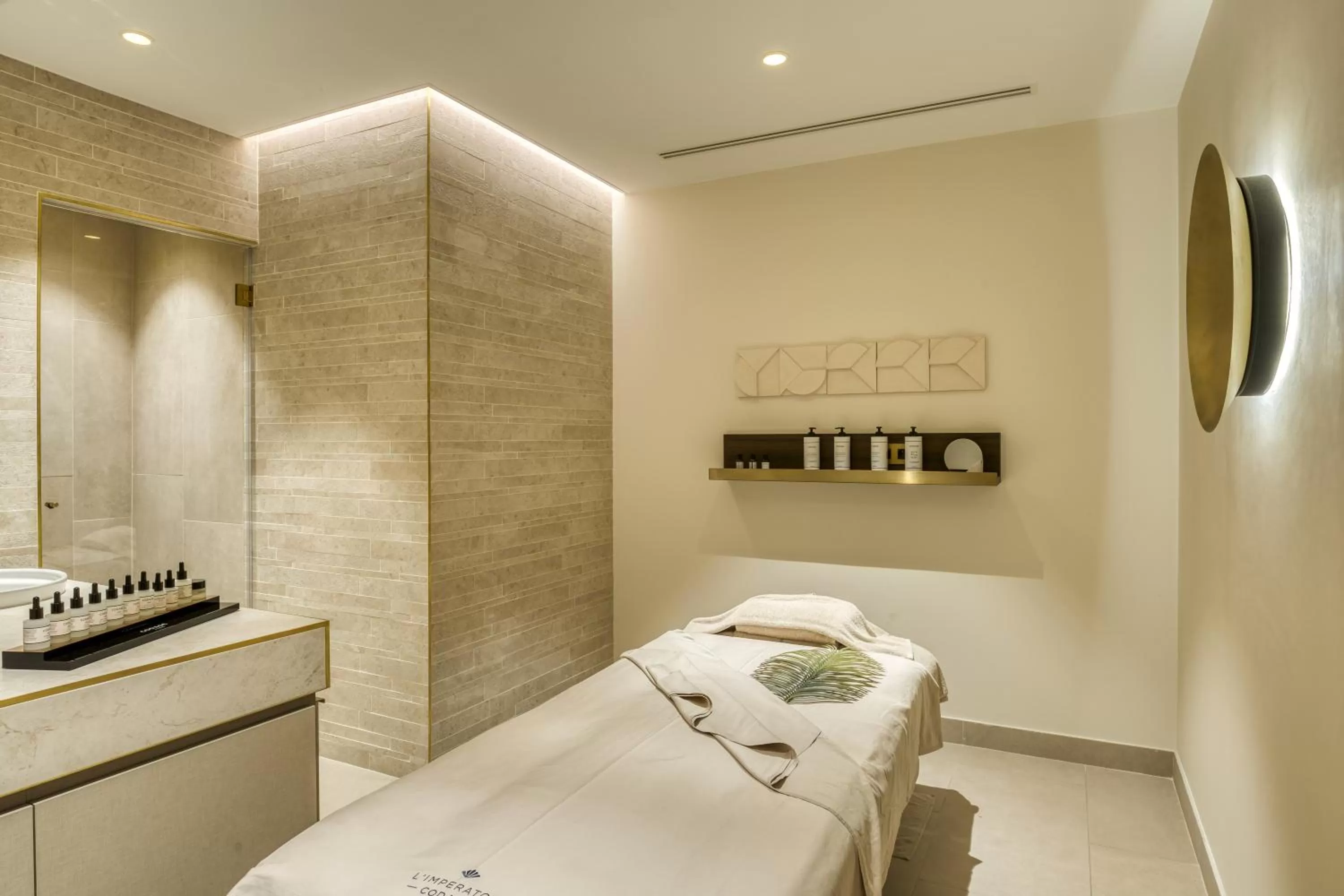 Massage, Bed in Maison Albar Hotels L’Imperator