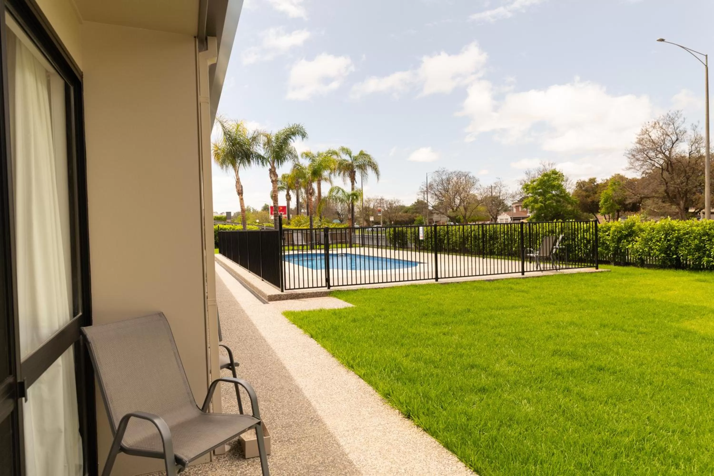 Garden view in Econo Lodge Mildura