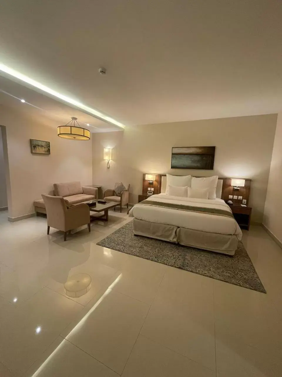 King Suite with View in Best Western Plus Buraidah King Suite with View in Best Western Plus Buraidah