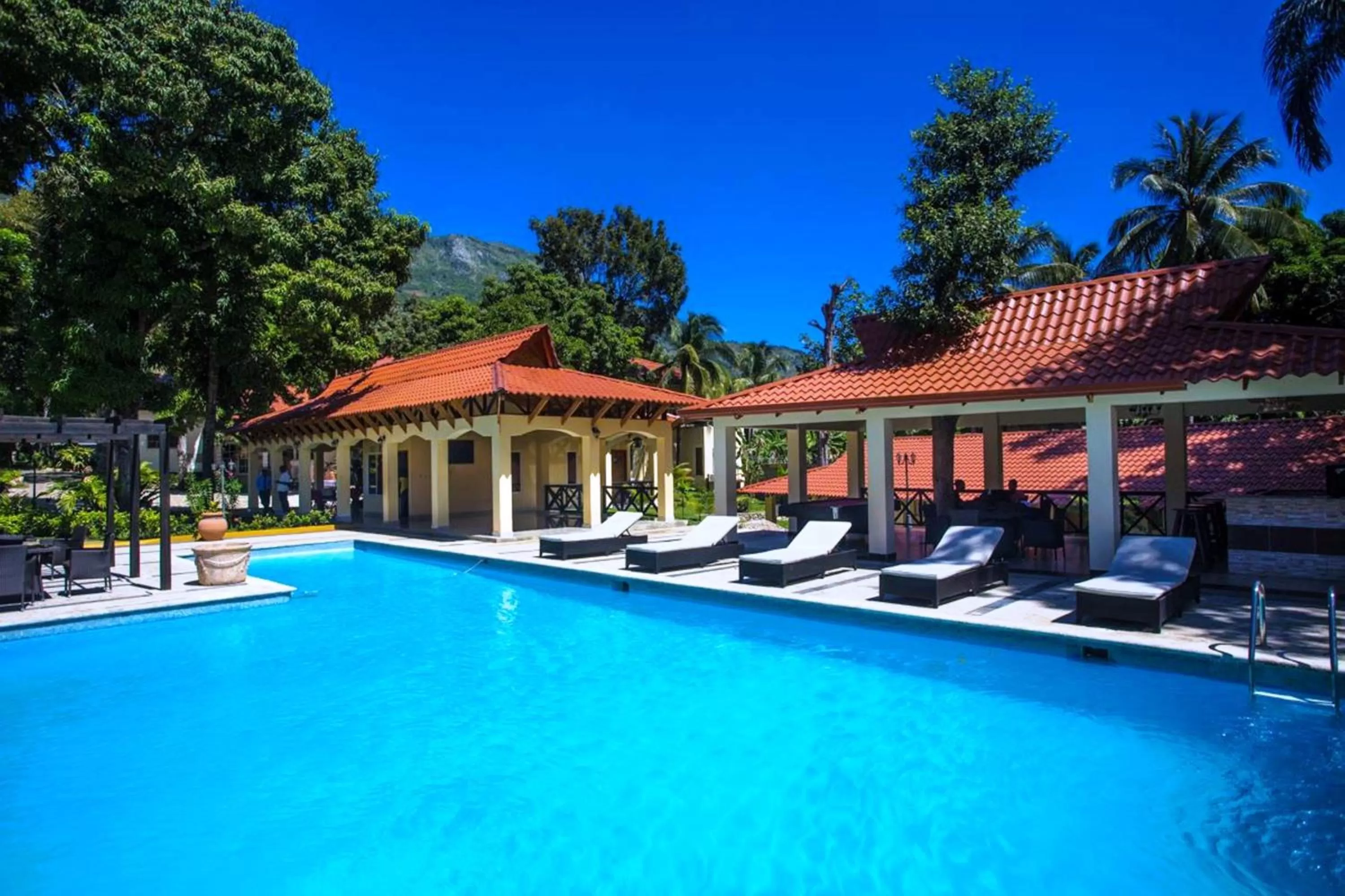Swimming pool in Auberge Villa Cana