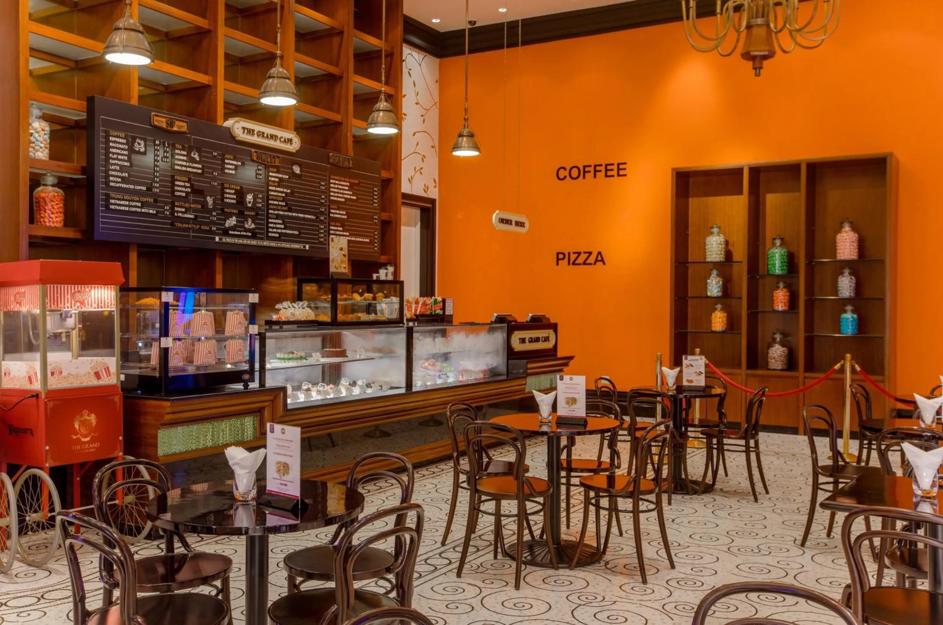 Restaurant/places to eat in InterContinental Grand Ho Tram