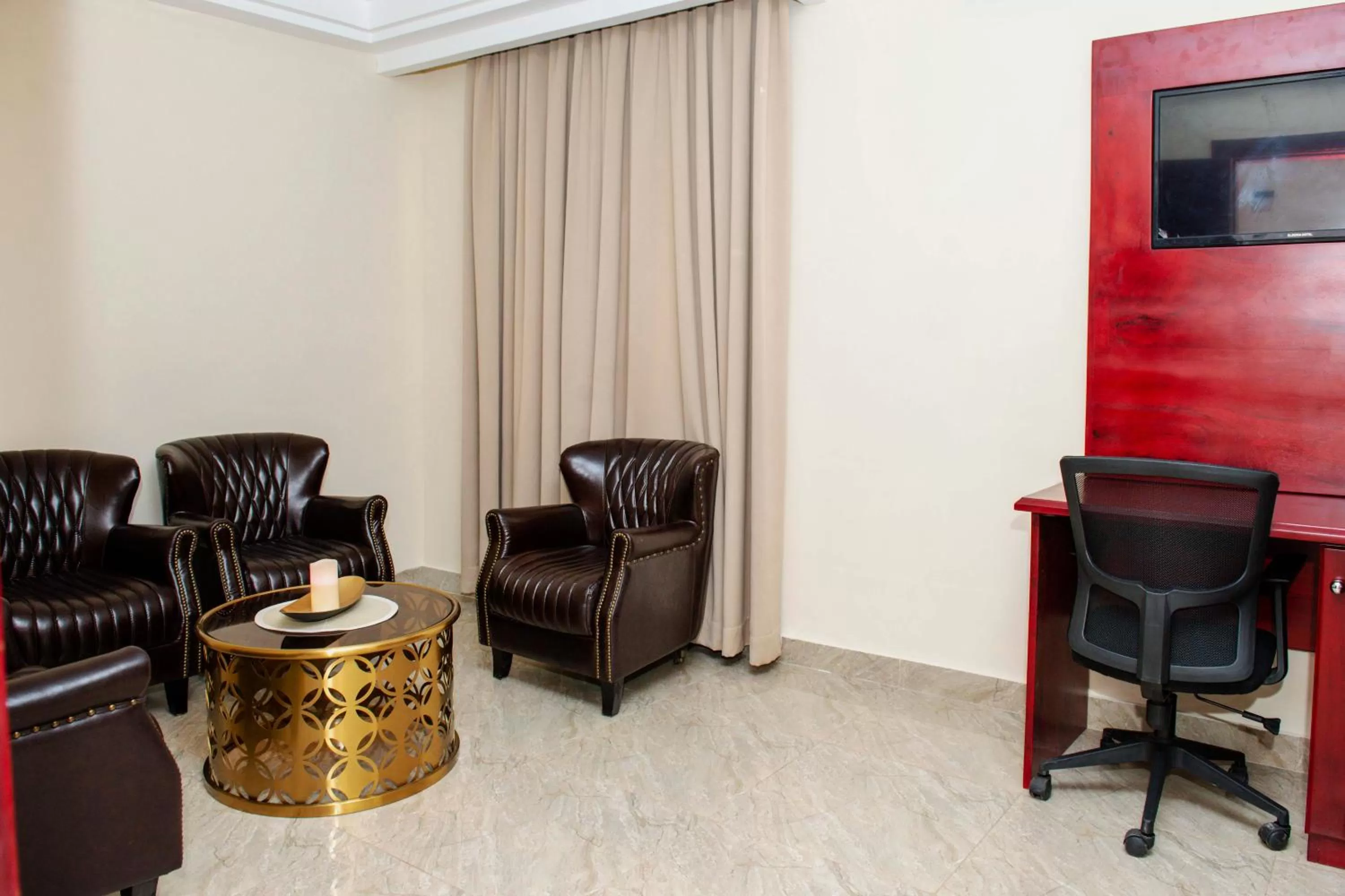 Living room in El Doria Hotel