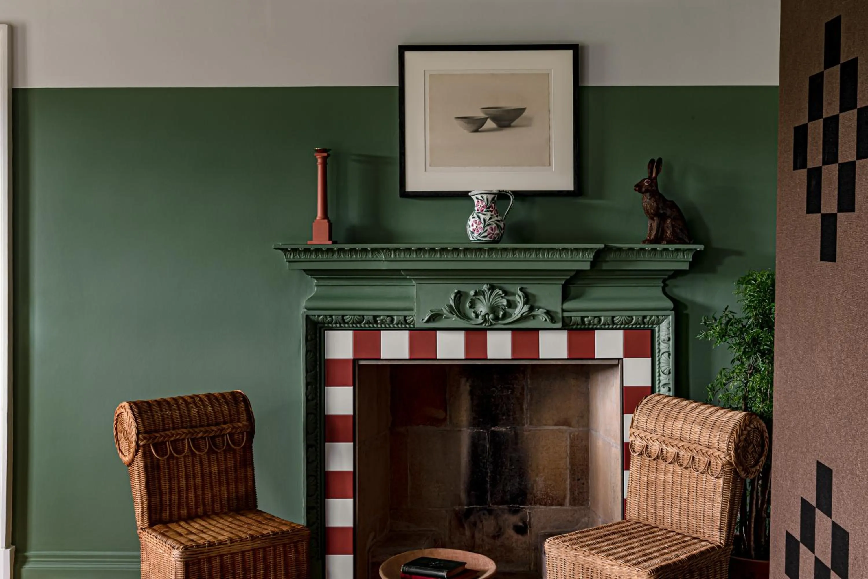 Decorative detail in Cowley Manor Experimental