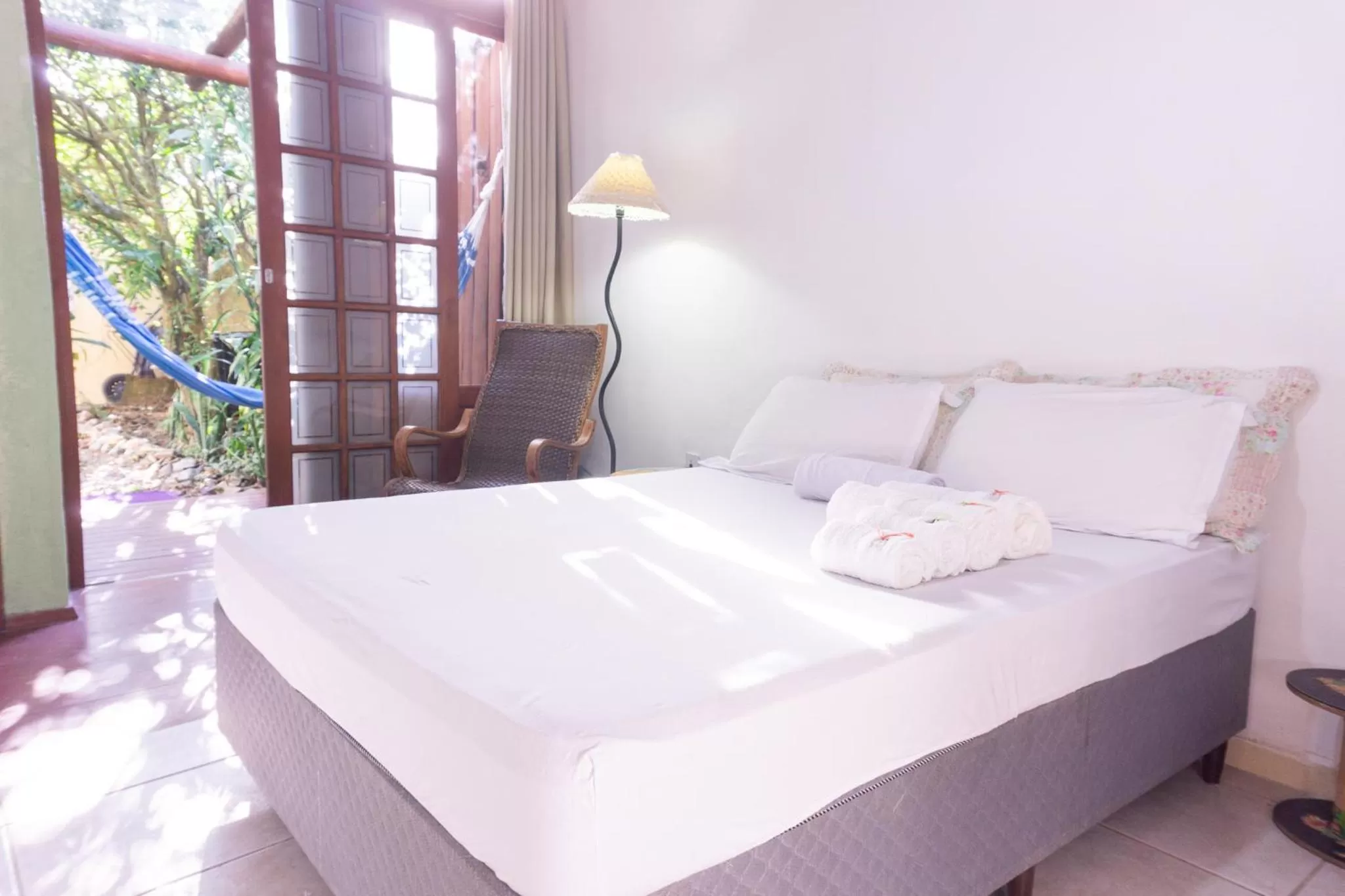 Photo of the whole room, Bed in Casa dos Açores Cama e Café