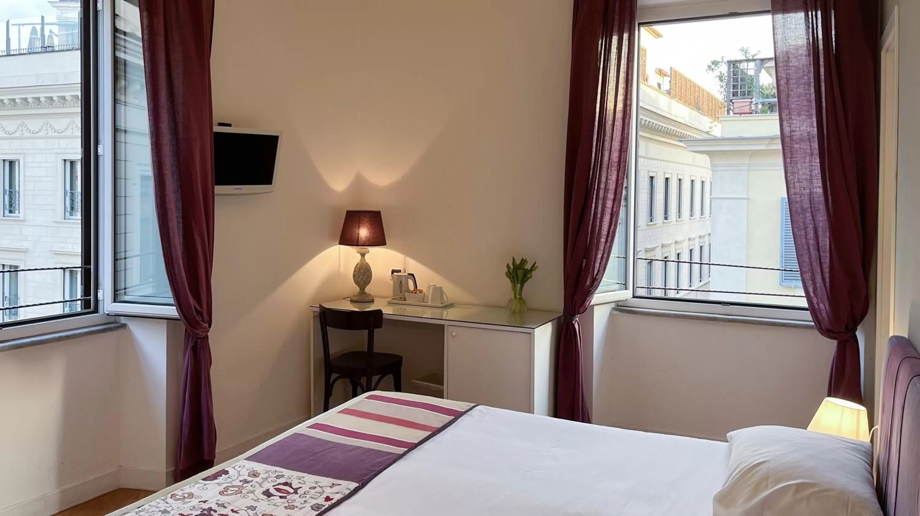 Photo of the whole room, Bed in NTB Roma B&B